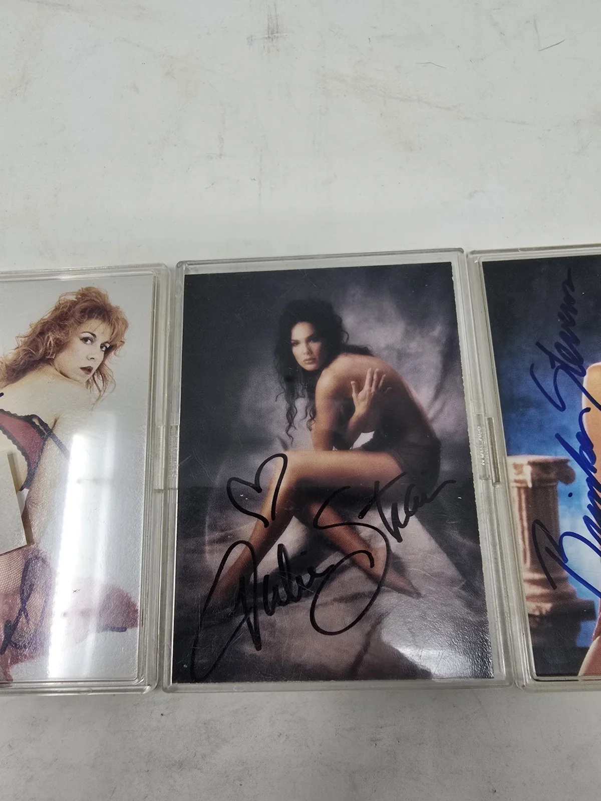 Deborah Dutch — 3 Signed 1994 Scream Queens 4 Cards, image 4
