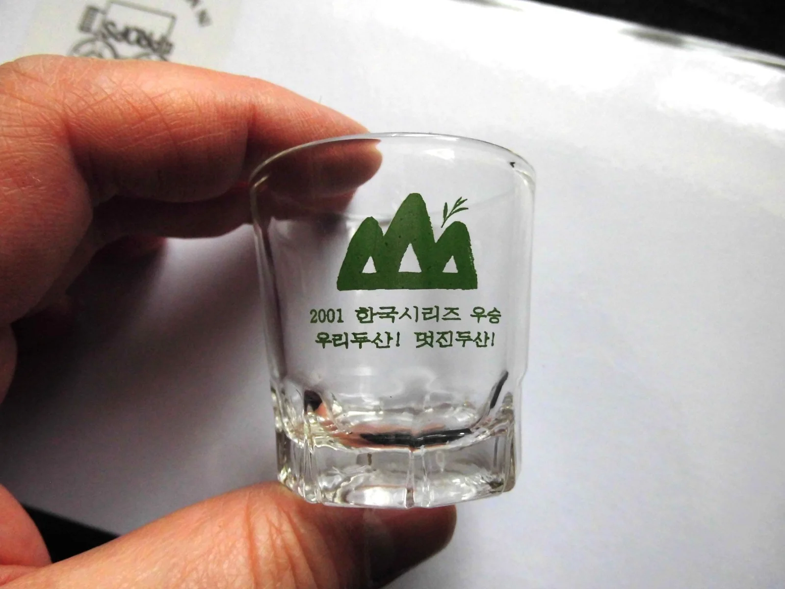 Prop Shot Glass Used in 'Power' TV Drama (2014-2018) + COA - Television Series, изображение 3