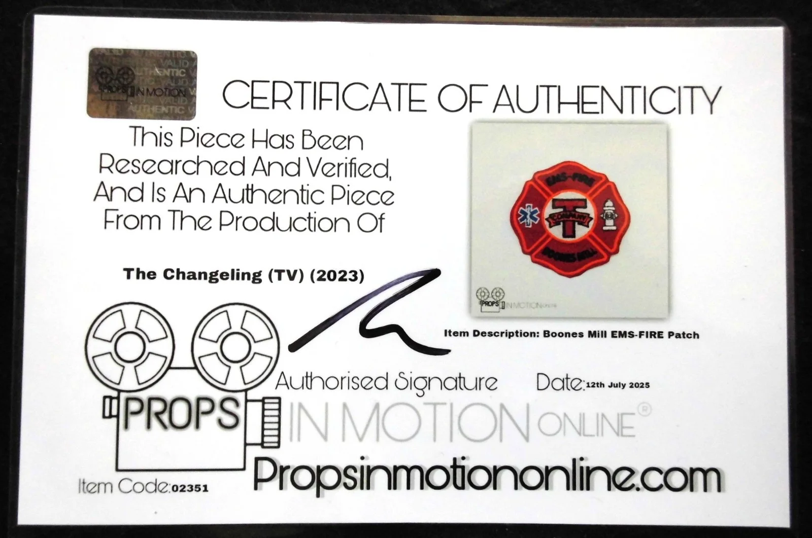 Prop EMS FIRE Badge as used in 'The Changeling' TV Horror Fantasy (2023) + COA, изображение 3