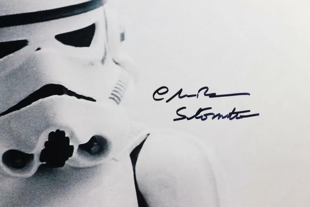 Chris Bunn — Chris Bunn Autographed Movie Still 16x20 Photo w/ Stormtrooper - JSA Auth *Black, изображение 2