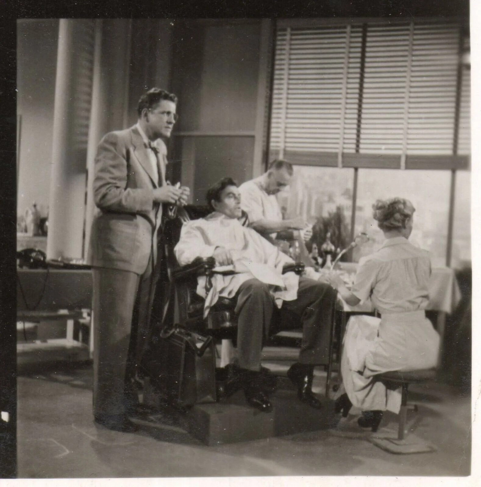 CHARADE 1954 James Mason, Pamela Kellino SYNOPSIS, image 3
