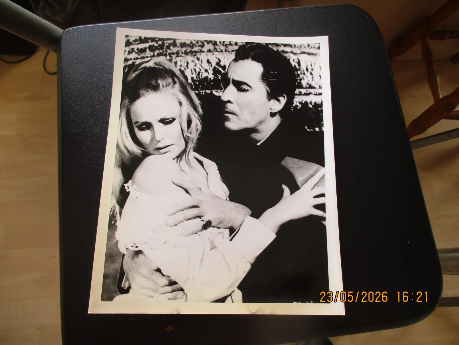Hammer Horror Dracula Lobby cards, posters, Photos, image 4