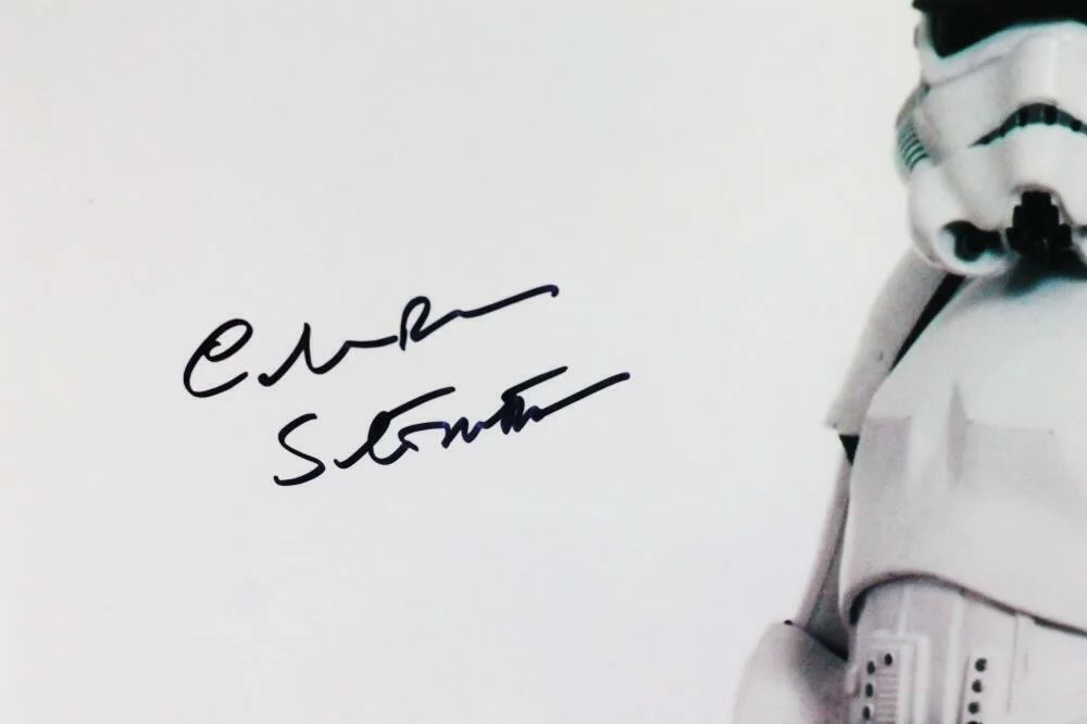 Chris Bunn — Chris Bunn Signed Sideways Full Body 16x20 Photo w/Stormtrooper- JSA Auth *Black, изображение 2