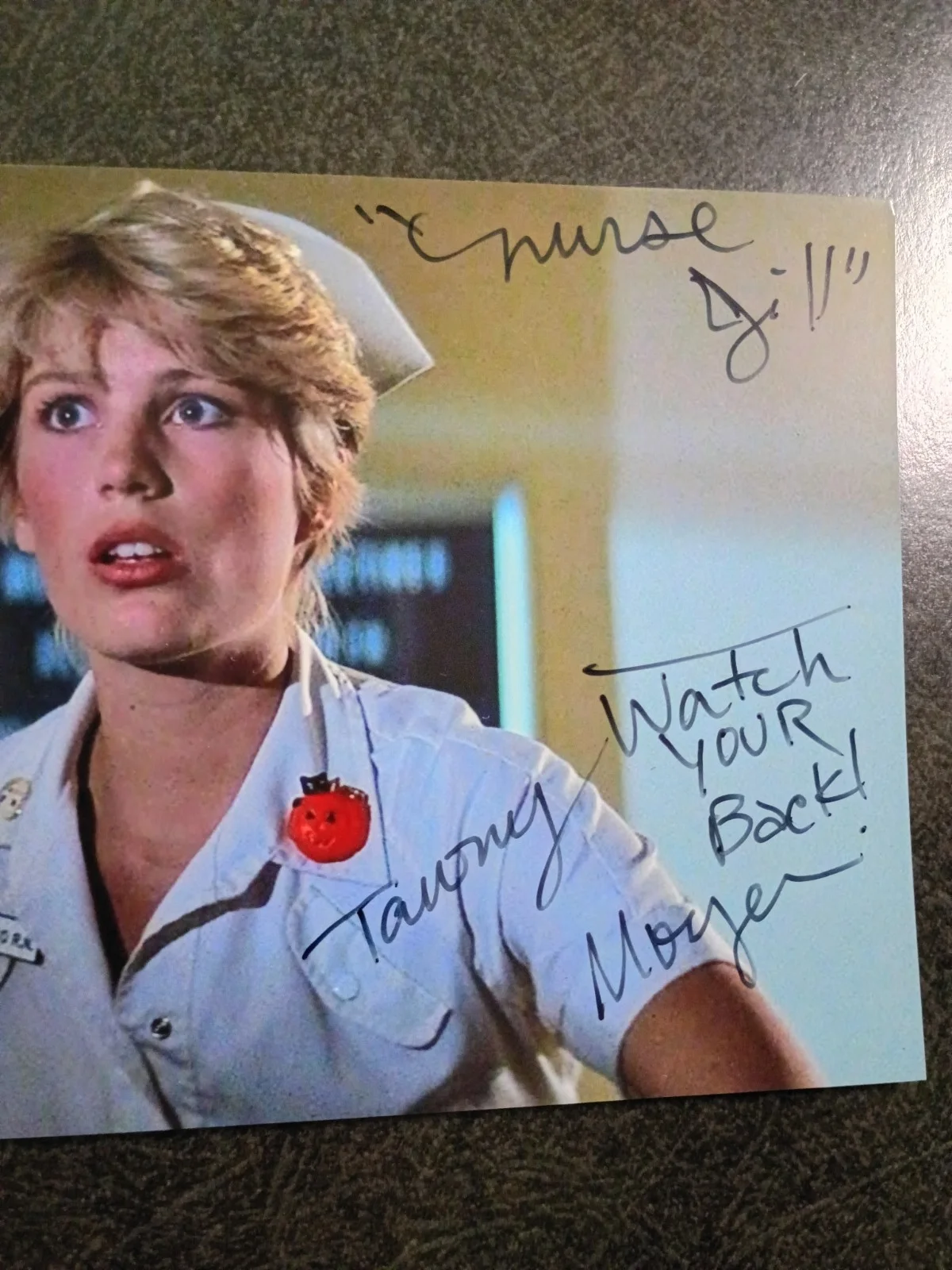 TAWNY MOYER As NURSE JILL — TAWNY MOYER As NURSE JILL Hand Signed Autograph 4X6 Photo - HALLOWEEN II, изображение 2