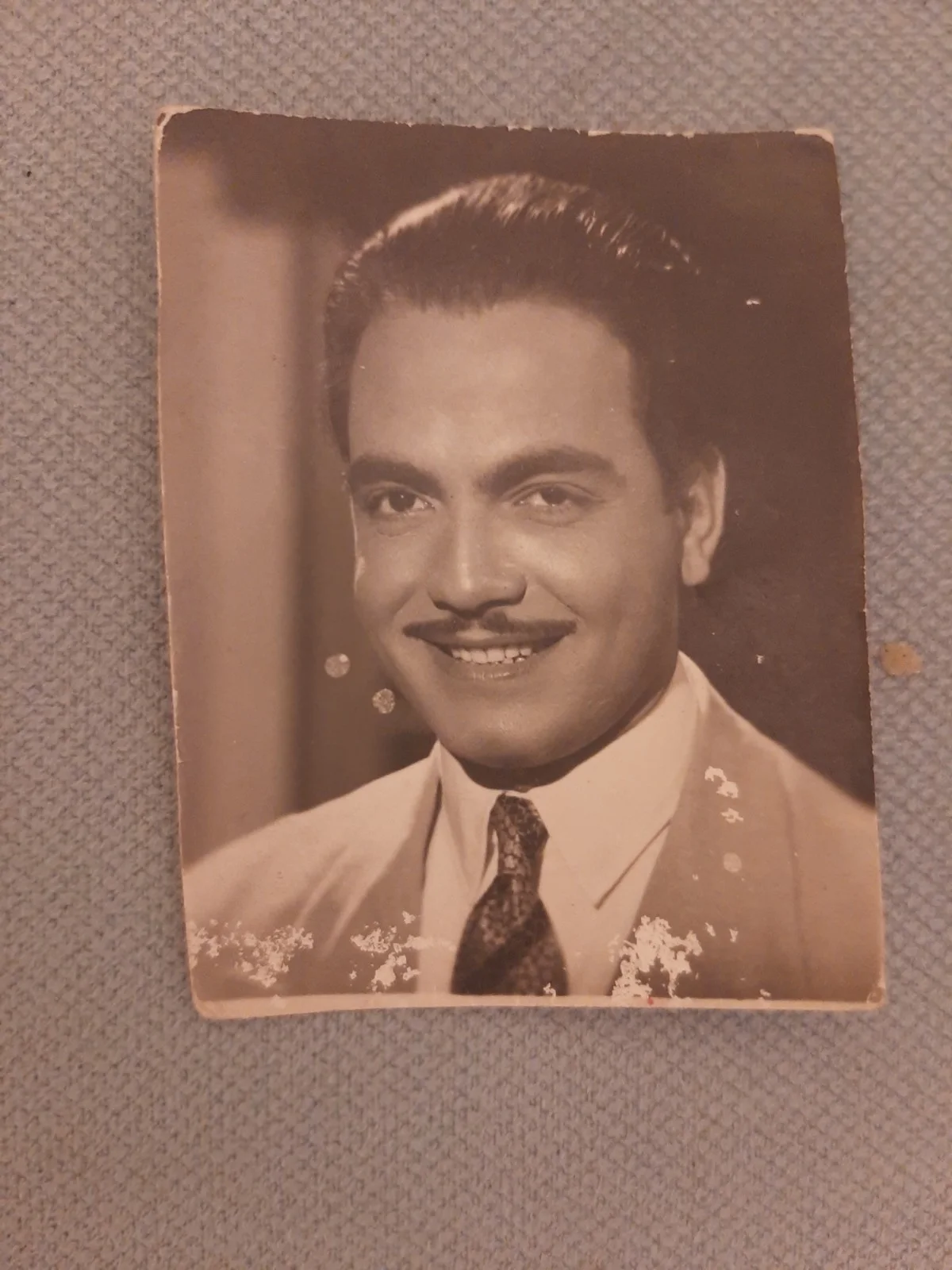KAMAL EL SHENAWY كمال الشناوى — EGYPT FAMOUS MOVIE STAR PHOTO & SIGNATURE BACK KAMAL EL SHENAWY كمال الشناوى, изображение 4