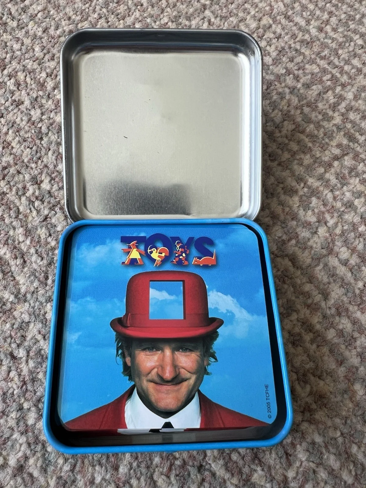 Toys Film Movie Playing Cards In Collectors Tin Robin Williams 2005, изображение 3