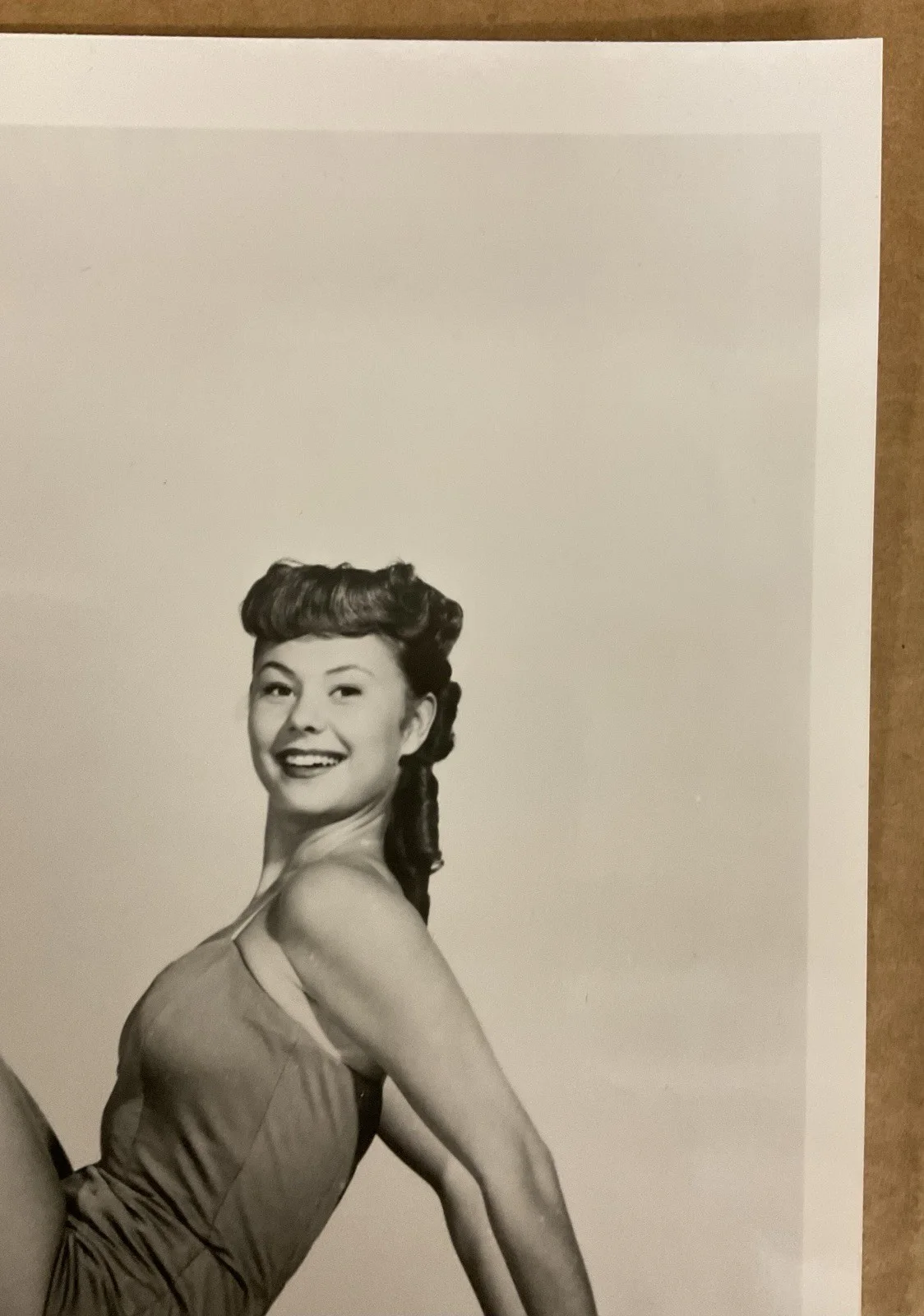 MITZI GAYNOR AUTOGRAPHED PHOTO; Black & White with CoA; Excellent, image 5
