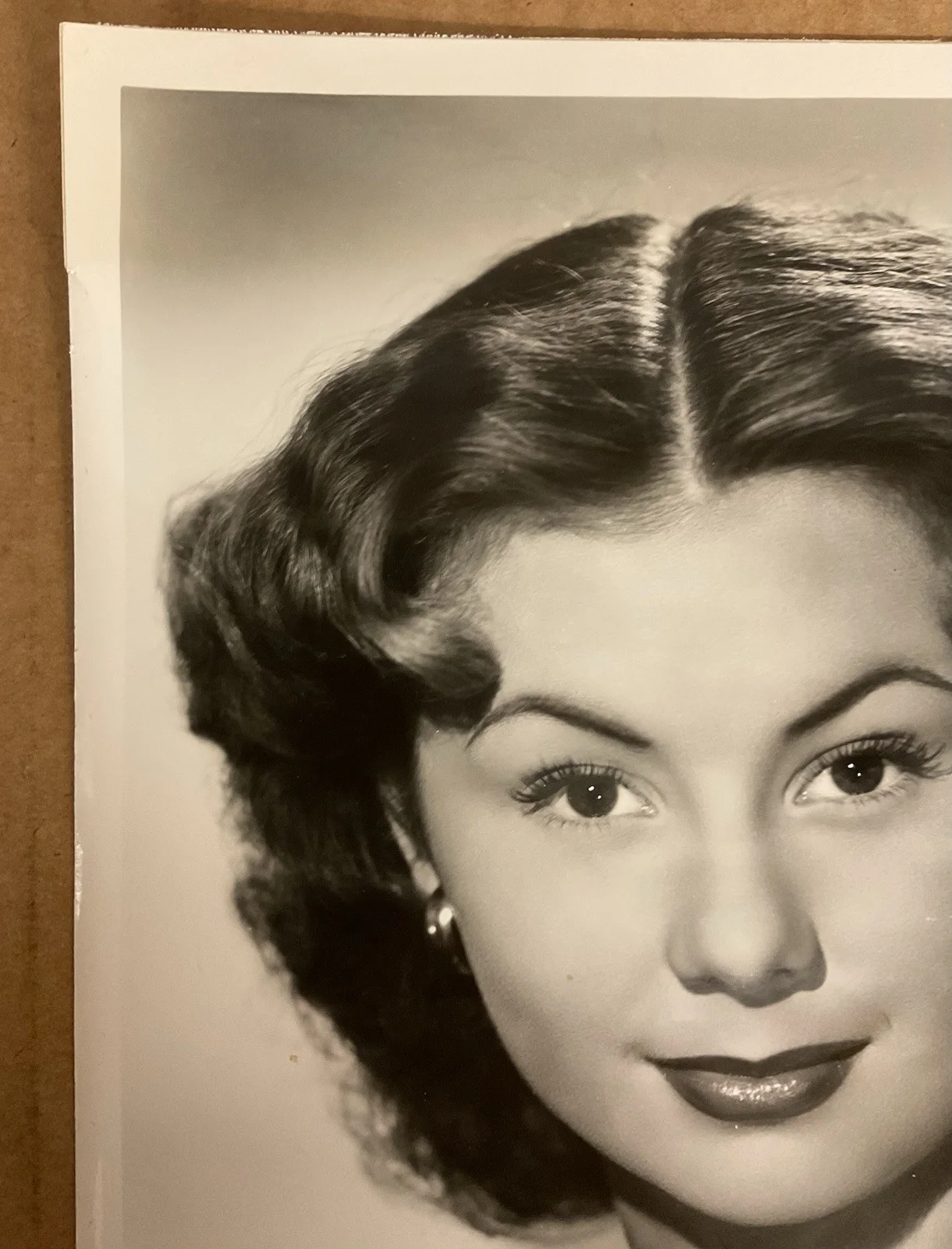 MITZI GAYNOR AUTOGRAPHED PHOTO; Black & White; No CoA; Very Good, image 4