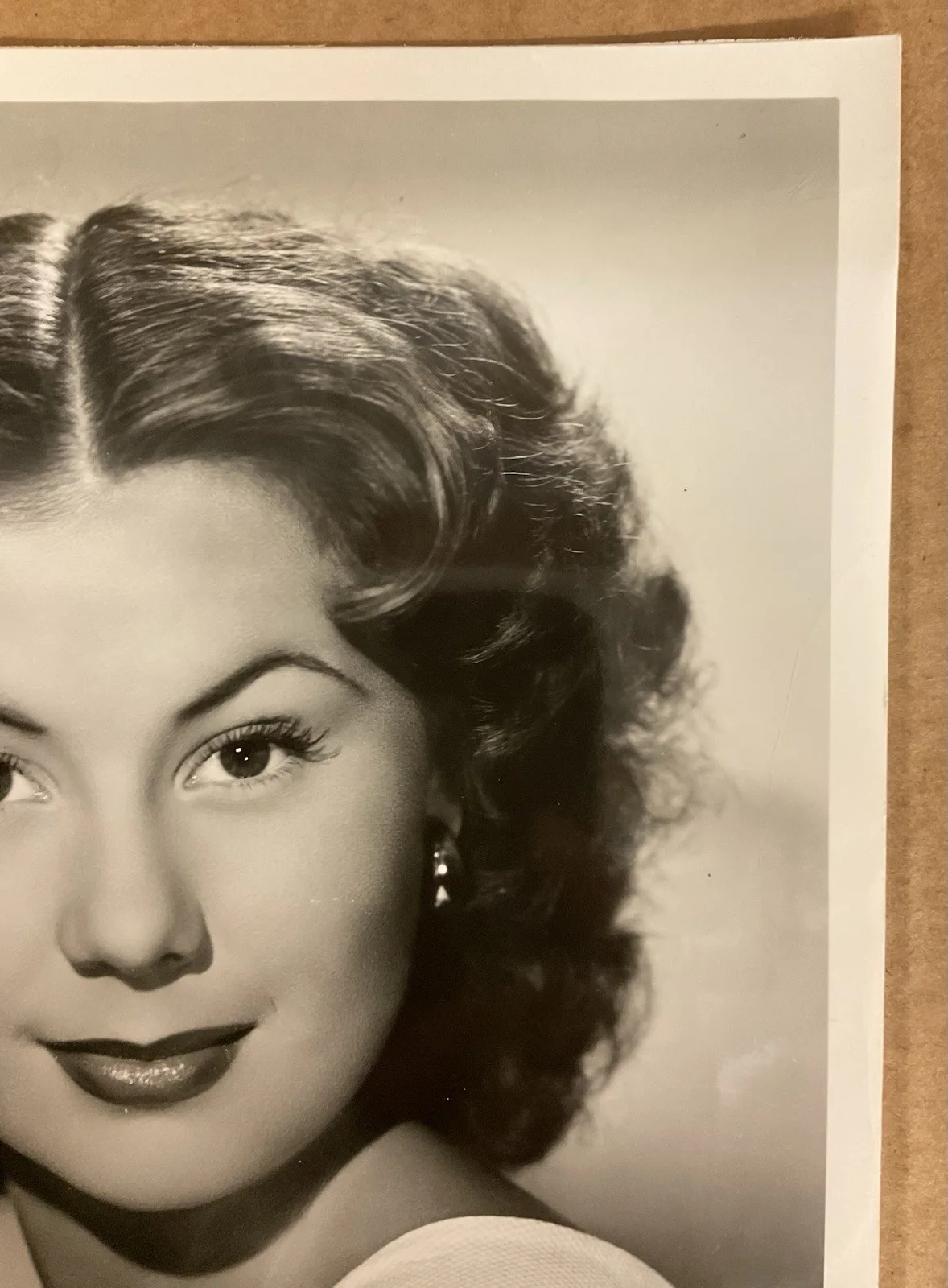 MITZI GAYNOR AUTOGRAPHED PHOTO; Black & White; No CoA; Very Good, image 5