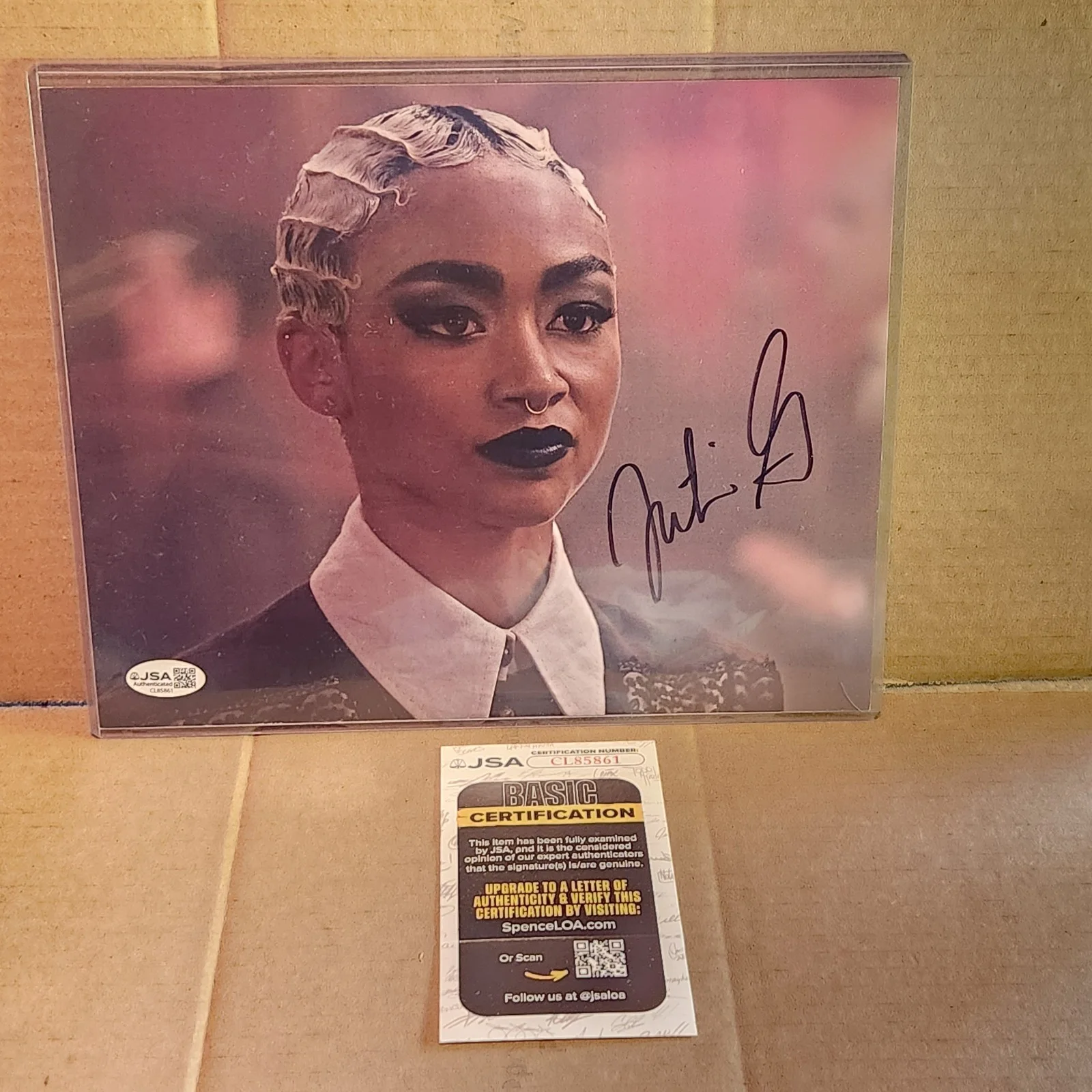 Tati Gabrielle — Tati Gabrielle Chilling Adventures of Sabrina 8x10 Photo Poster Signed, изображение 5