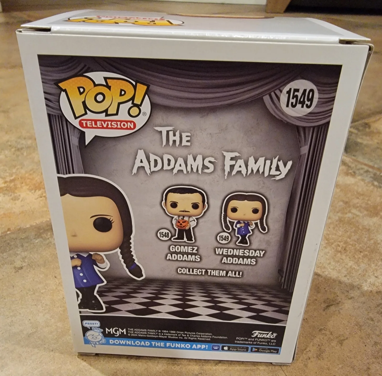 Christina Ricci — Christina Ricci signed Funko Pop 1549 The Addams Family Wednesday PSA DNA red, изображение 3