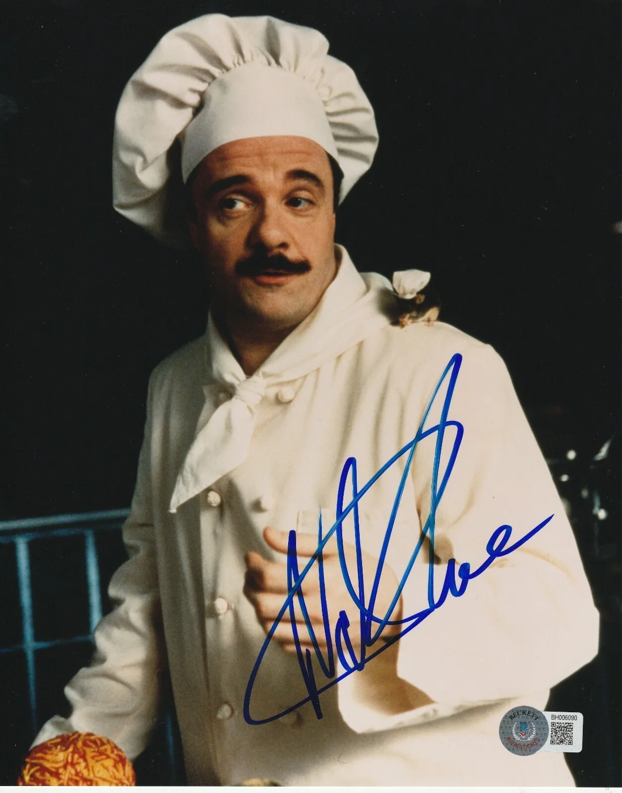 NATHAN LANE — NATHAN LANE Signed 8x10 PHOTO Beckett Auth (BAS)