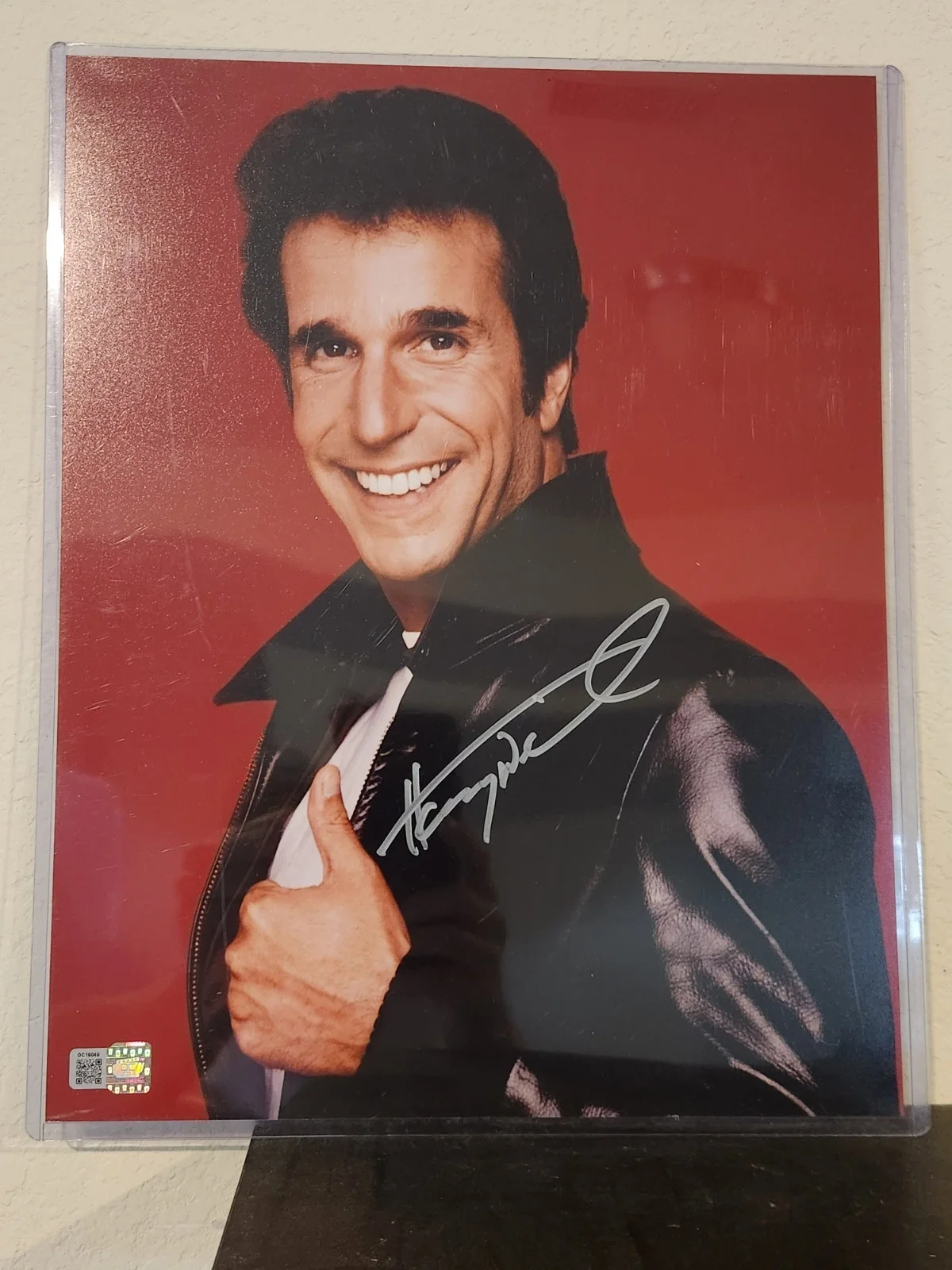 Henry Winkler — Signed 11x14 HENRY WINKLER Autograph The Fonz Happy Days OCCM COA