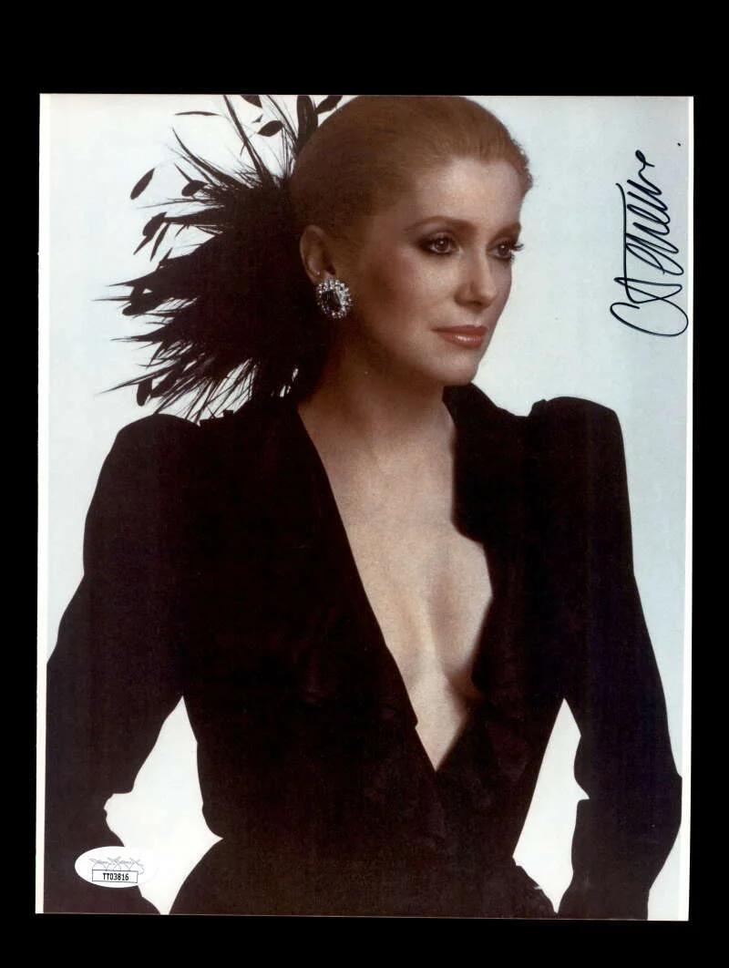Catherine Deneuve — Catherine Deneuve JSA Coa Signed 8x10 Photo Autograph