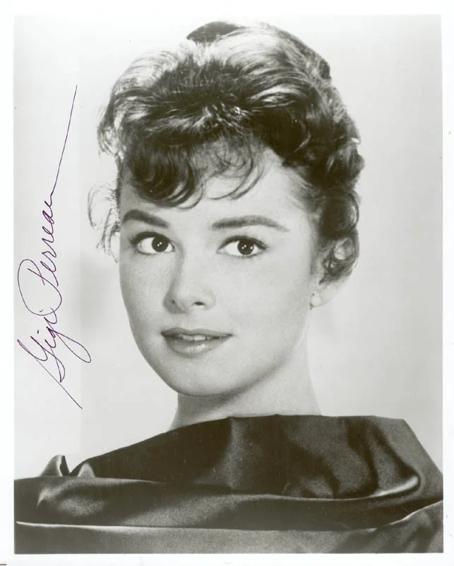 Gigi Perreau — GIGI PERREAU - AUTOGRAPHED SIGNED PHOTOGRAPH