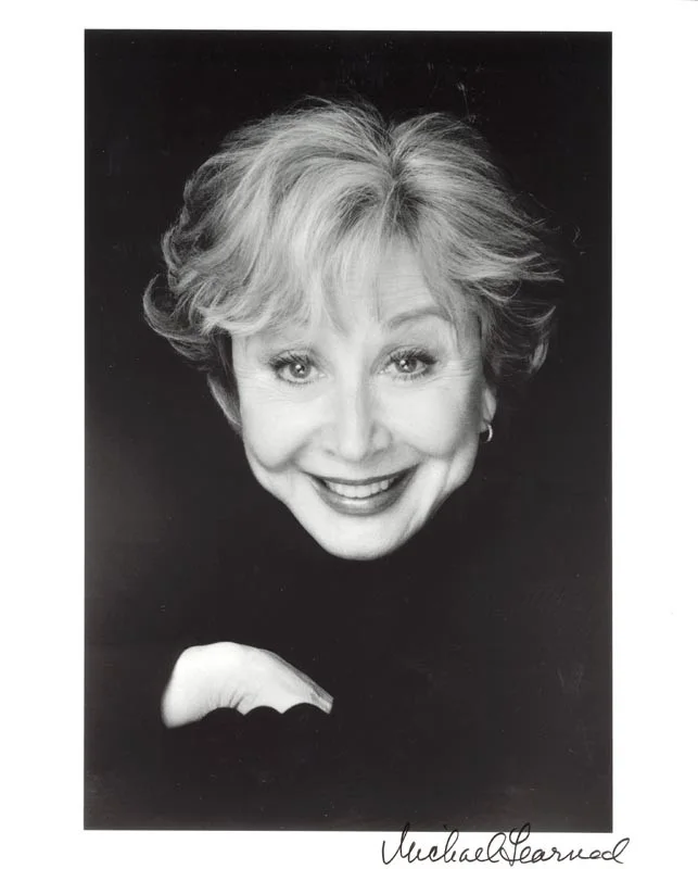 Michael Learned — MICHAEL LEARNED - AUTOGRAPHED SIGNED PHOTOGRAPH