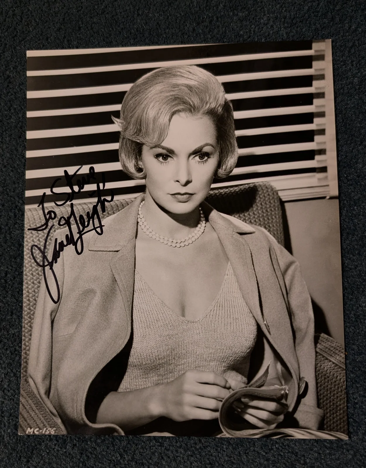 Janet Leigh — JANET LEIGH/PSYCHO ORIGINAL NM 7 1/4x9 PHOTO! hand-signed/AUTOGRAPHED BY JANET!