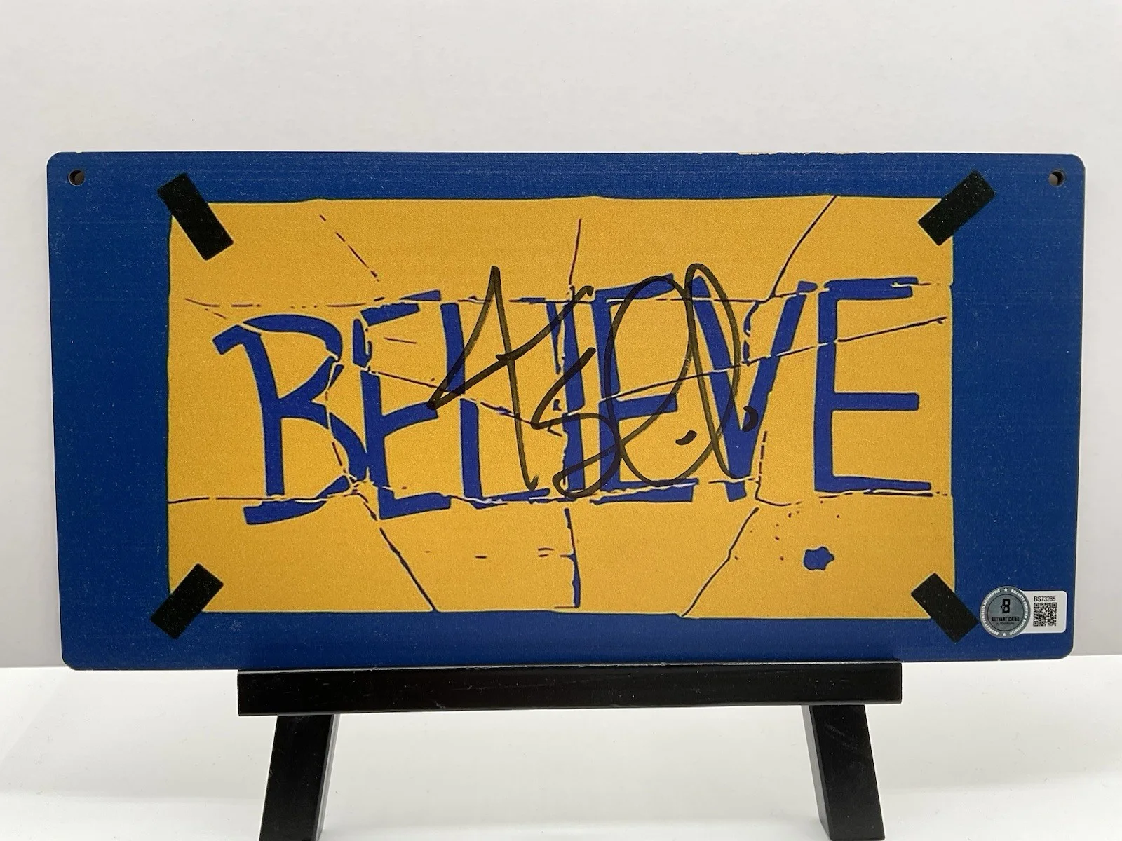 Jason Sudeikis — Jason Sudeikis signed Believe Ted Lasso signed Wooden Sign Soccer BAS Believe