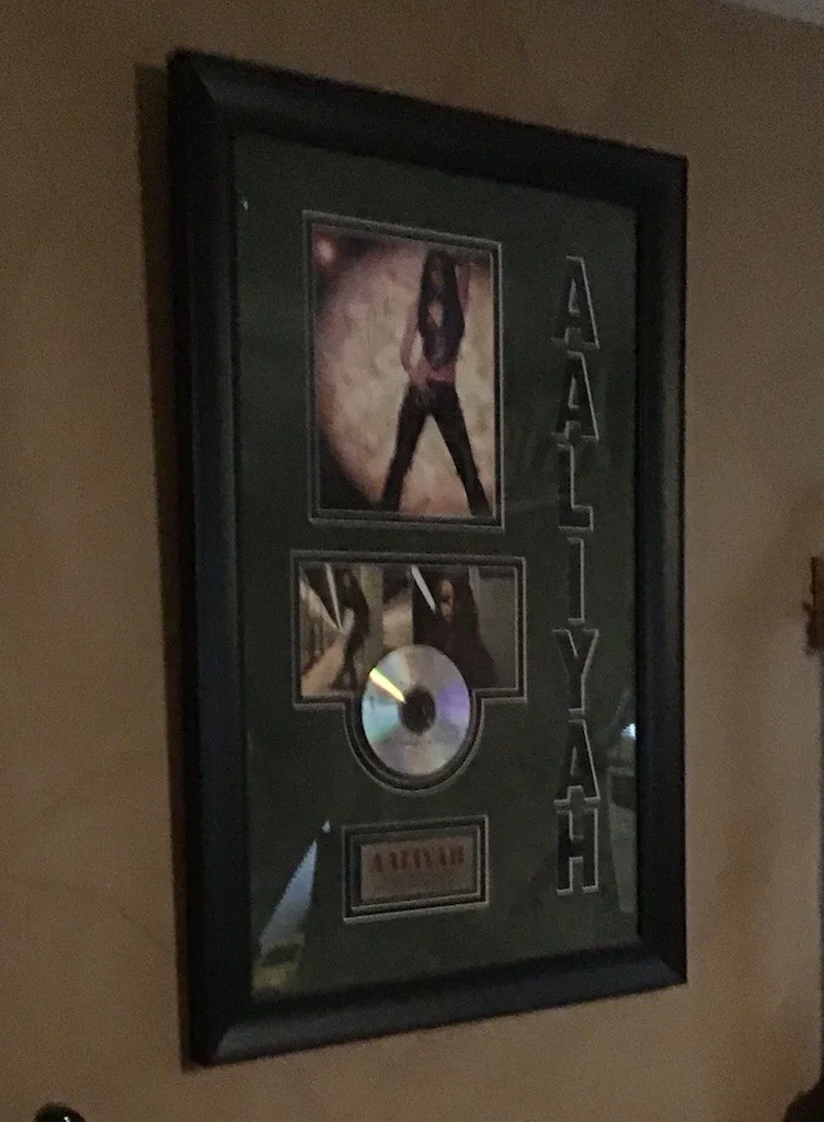 AALIYAH TRIBUTE “One In Million CD, Signed Photo Saying Peace By STARABILLA, image 4