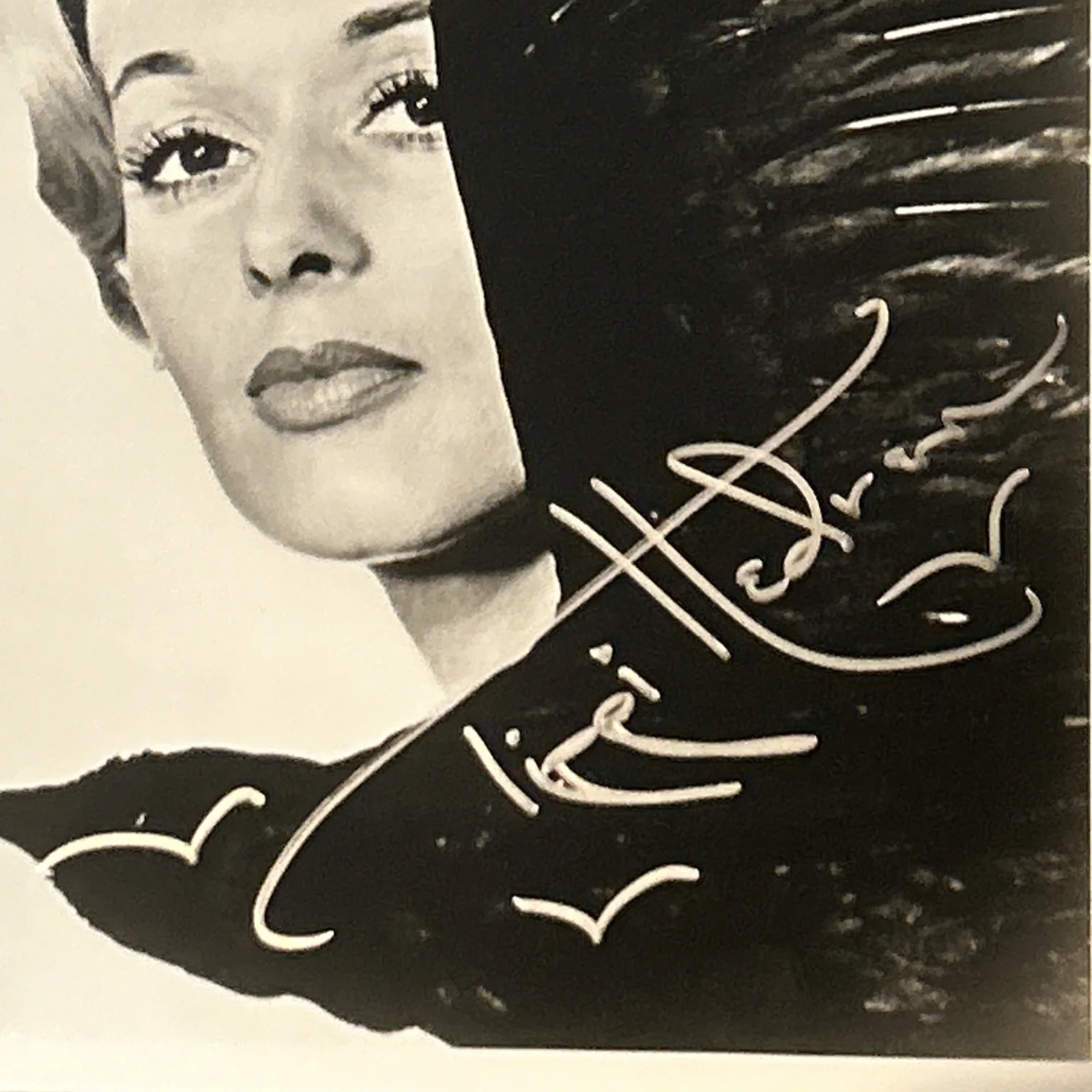 Tippi Hedren — Tippi Hedren Autographed Signed 8x10 Photo, image 2