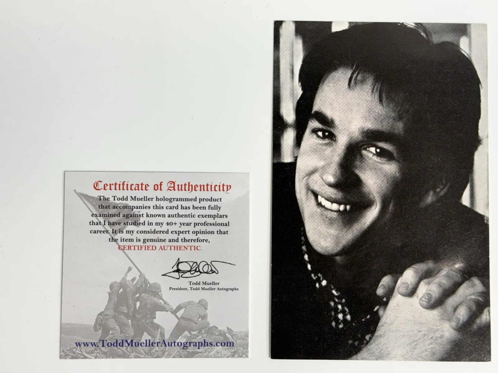 Matthew Modine — Matthew Modine Signed Photo / Postcard 4”X6” Autographed On The Back w/COA, изображение 2