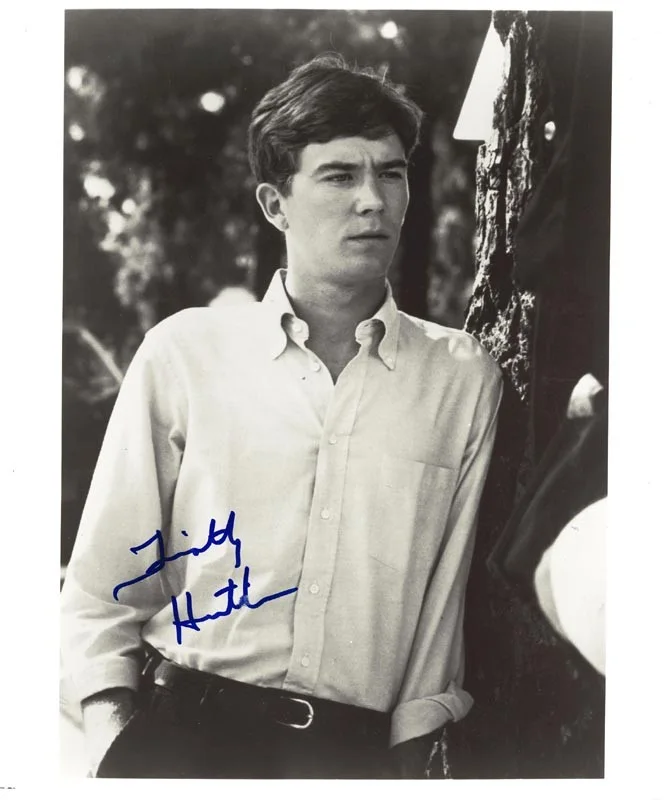 Timothy Hutton — TIMOTHY HUTTON - AUTOGRAPHED SIGNED PHOTOGRAPH
