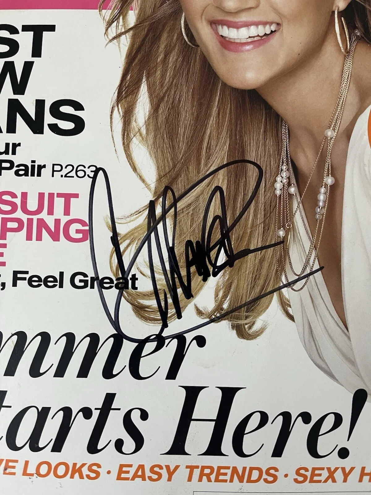 Carrie Underwood Signed Autographed InStyle (Full) Magazine May 2008 - PSA/DNA, изображение 2