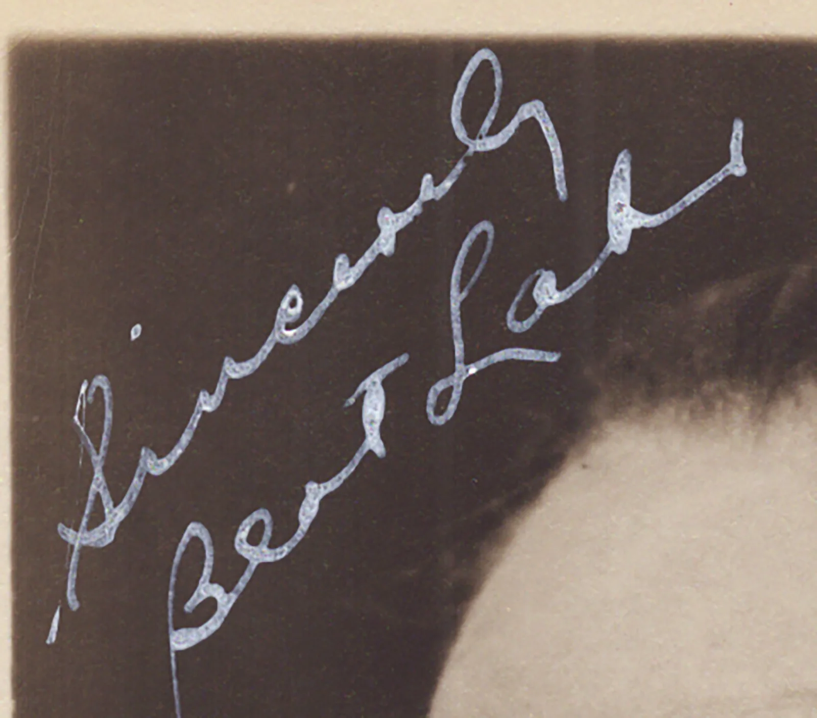 Bert Lahr — BERT LAHR - AUTOGRAPHED SIGNED PHOTOGRAPH, image 2