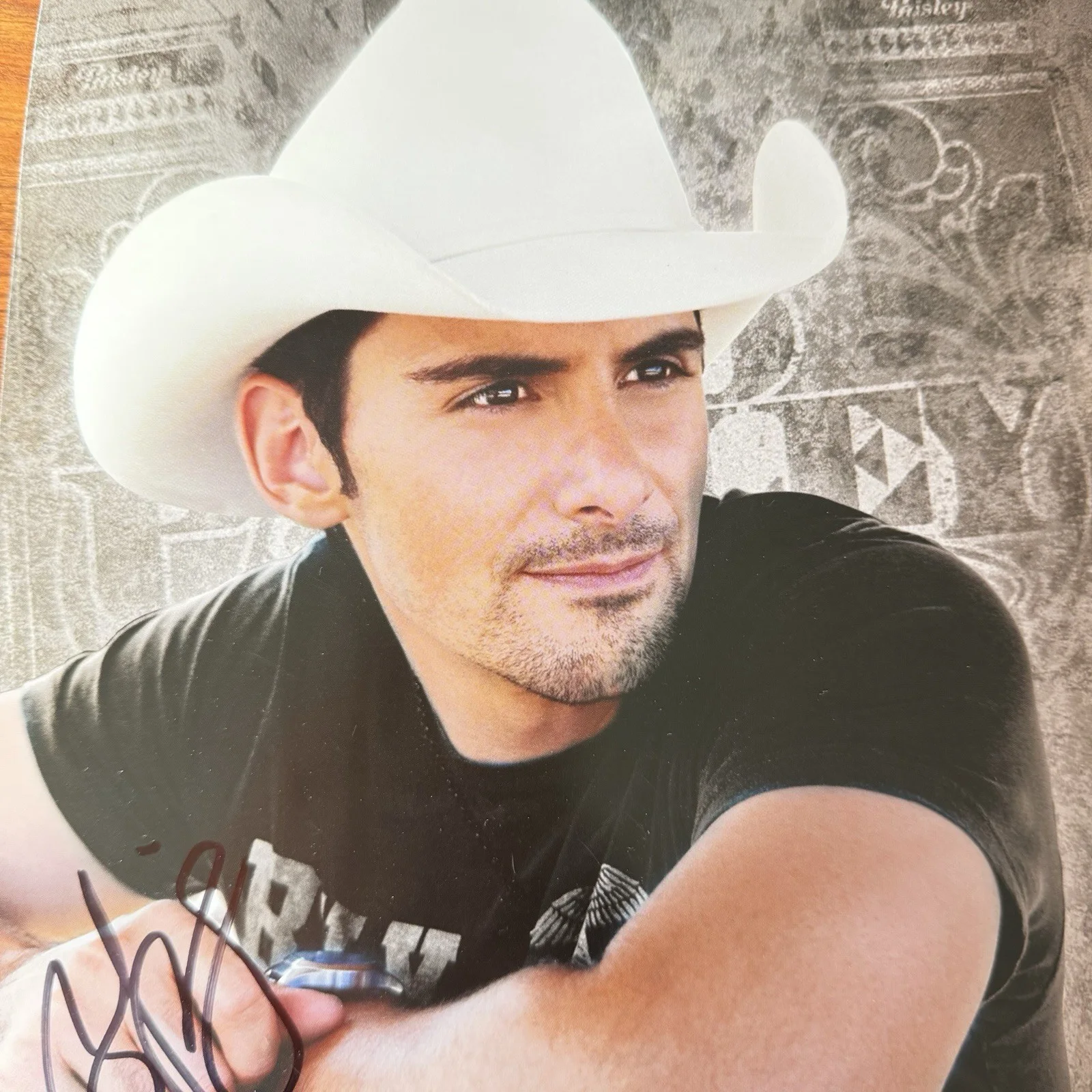 Brad Paisley Signed Autographed 8x10 Photograph, image 3