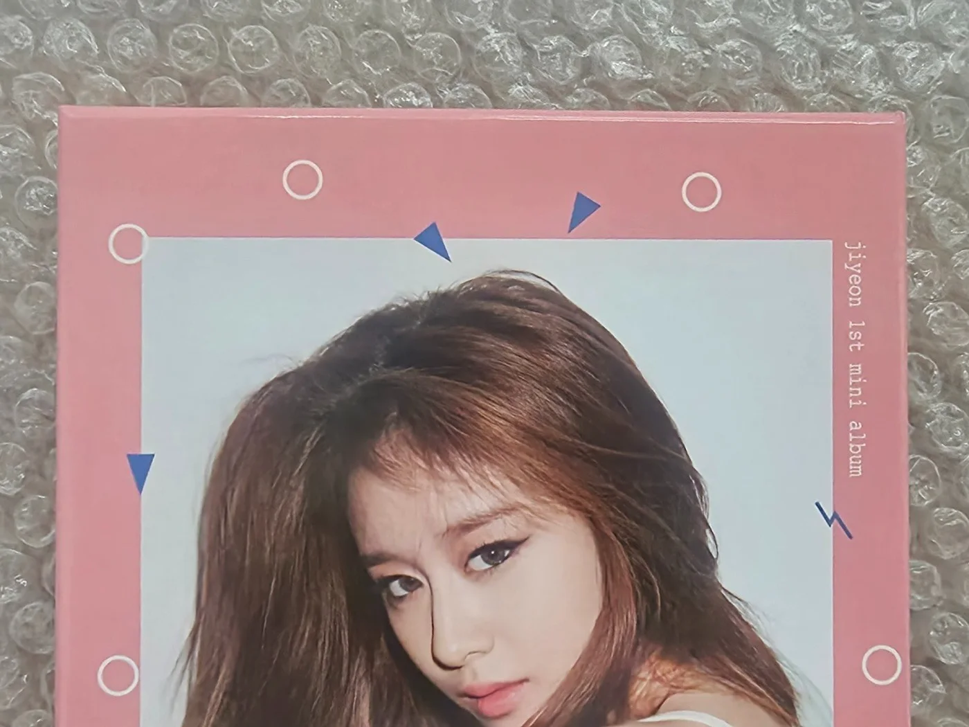 T-ARA JIYEON 1st 1 Min 1 Sec Promo Album Autographed Hand Signed, image 3