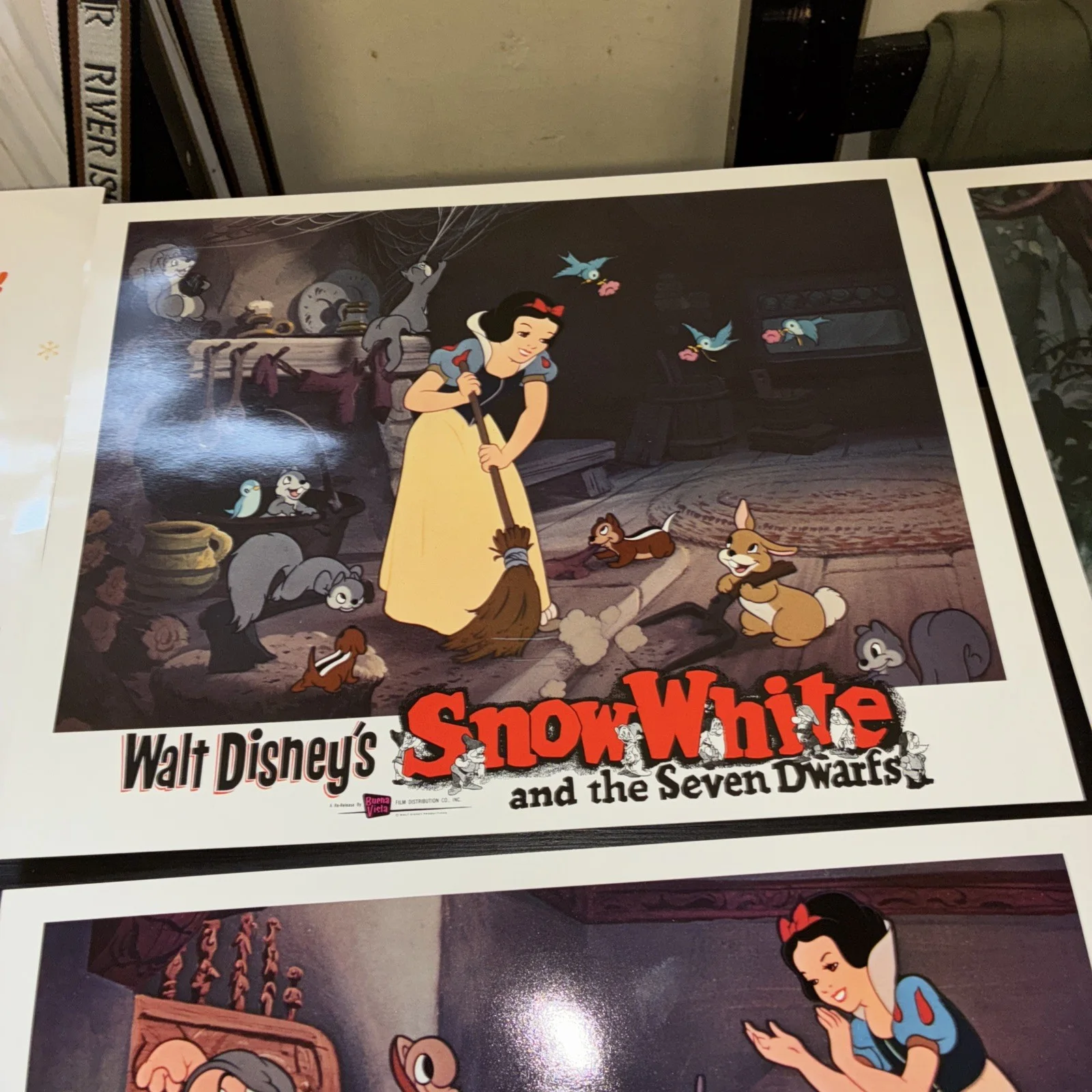 Original 1958 Snow White and the seven dwarfs set of 8 cards!, изображение 2