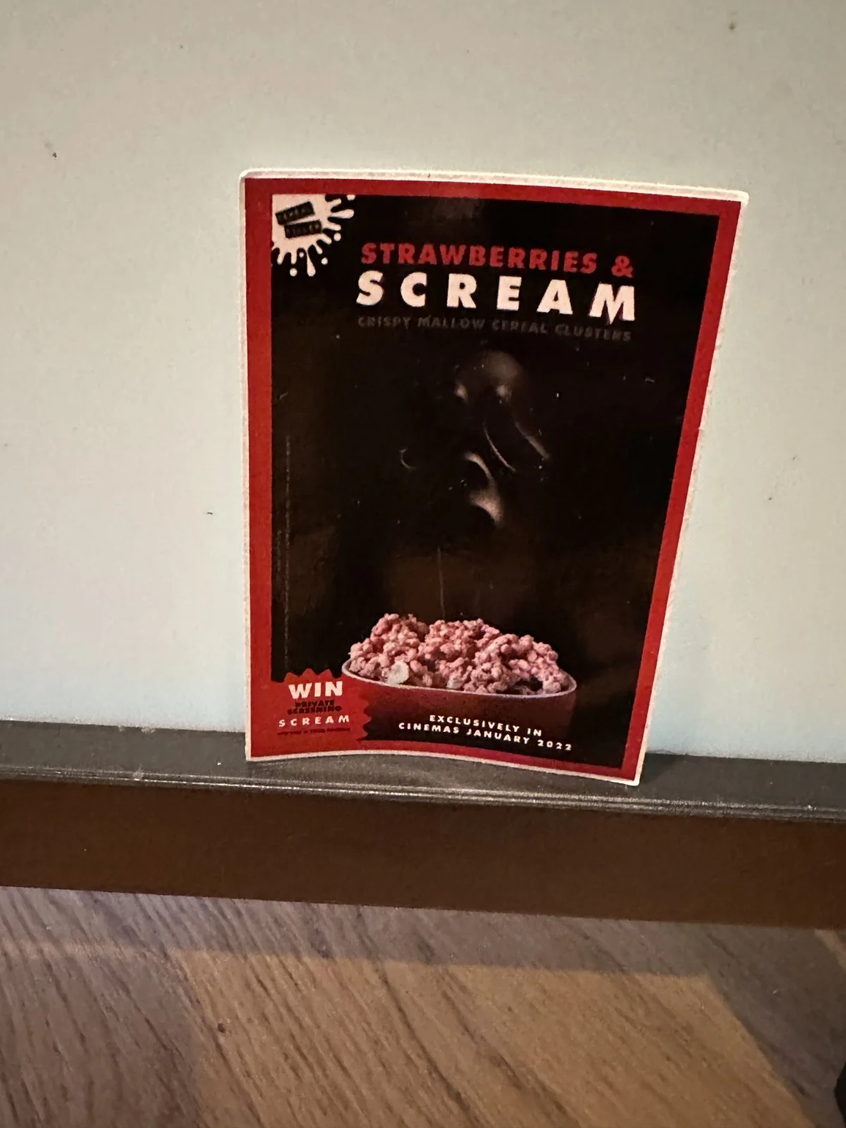 SCREAM 5 STRAWBERRIES & EMPTY SCREAMING CEREAL BOX & STICKERS GHOSTFACE READ, image 5