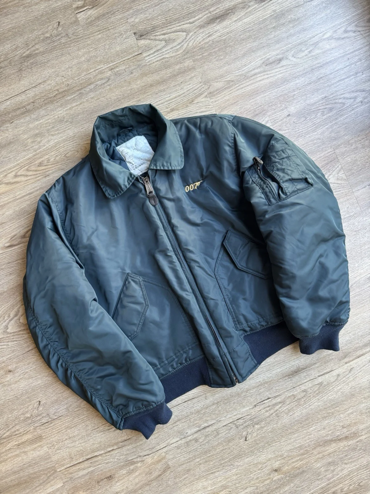 James Bond 007 GoldenEye Film Crew 1995 Dark Green Vintage Bomber Jacket - Large, изображение 2