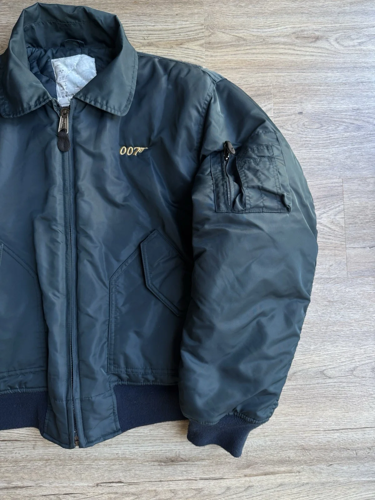 James Bond 007 GoldenEye Film Crew 1995 Dark Green Vintage Bomber Jacket - Large, изображение 4