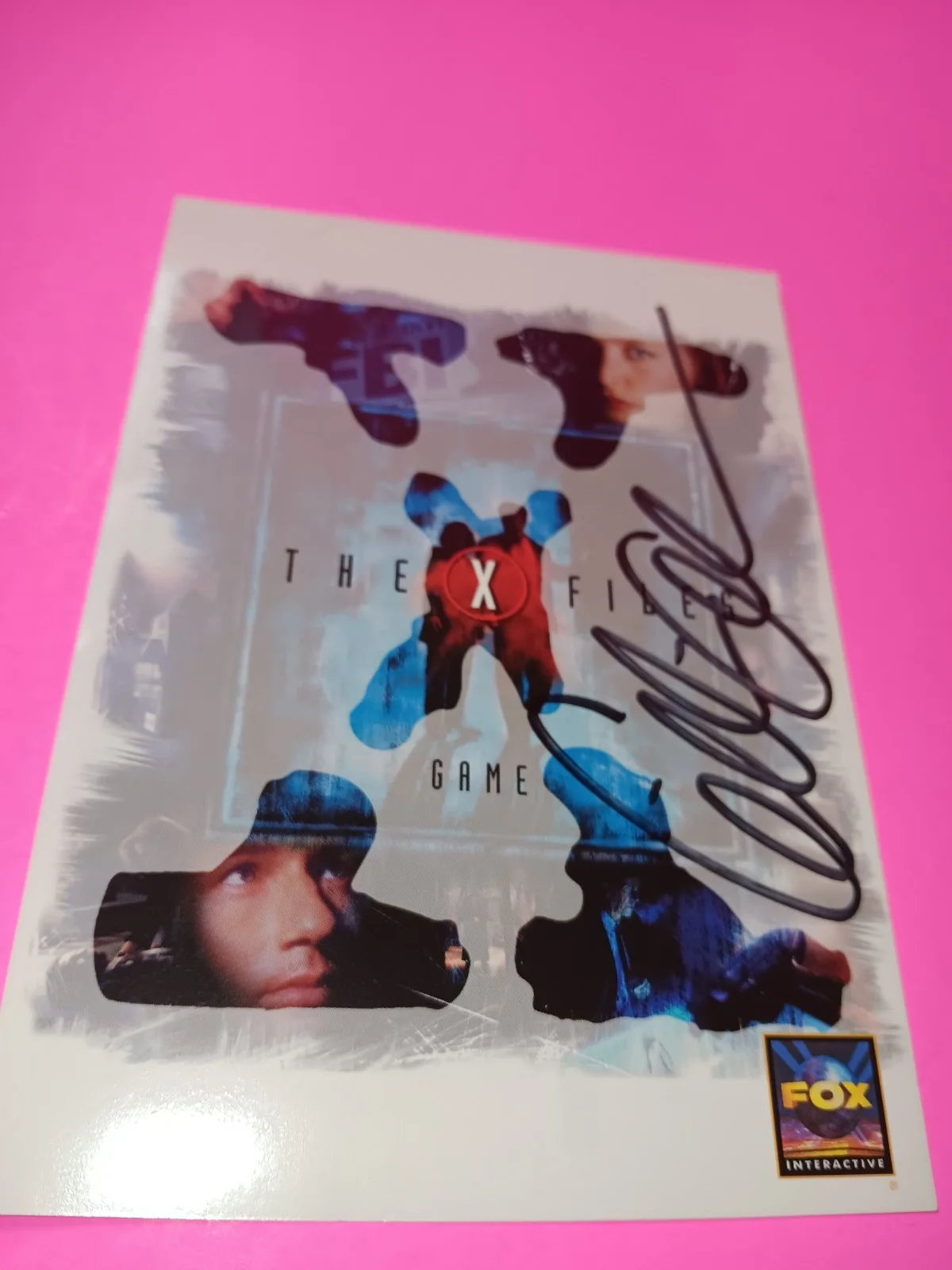 Gillian Anderson — Gillian Anderson Signed Post Card The X-Files Video Game Win 95 Autographed rare