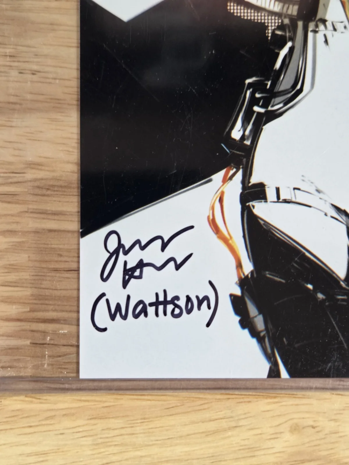 Justine Huxley — Justine Huxley Signed 5x7 Photo Apex Legends Wattson JSA COA Autograph, image 3