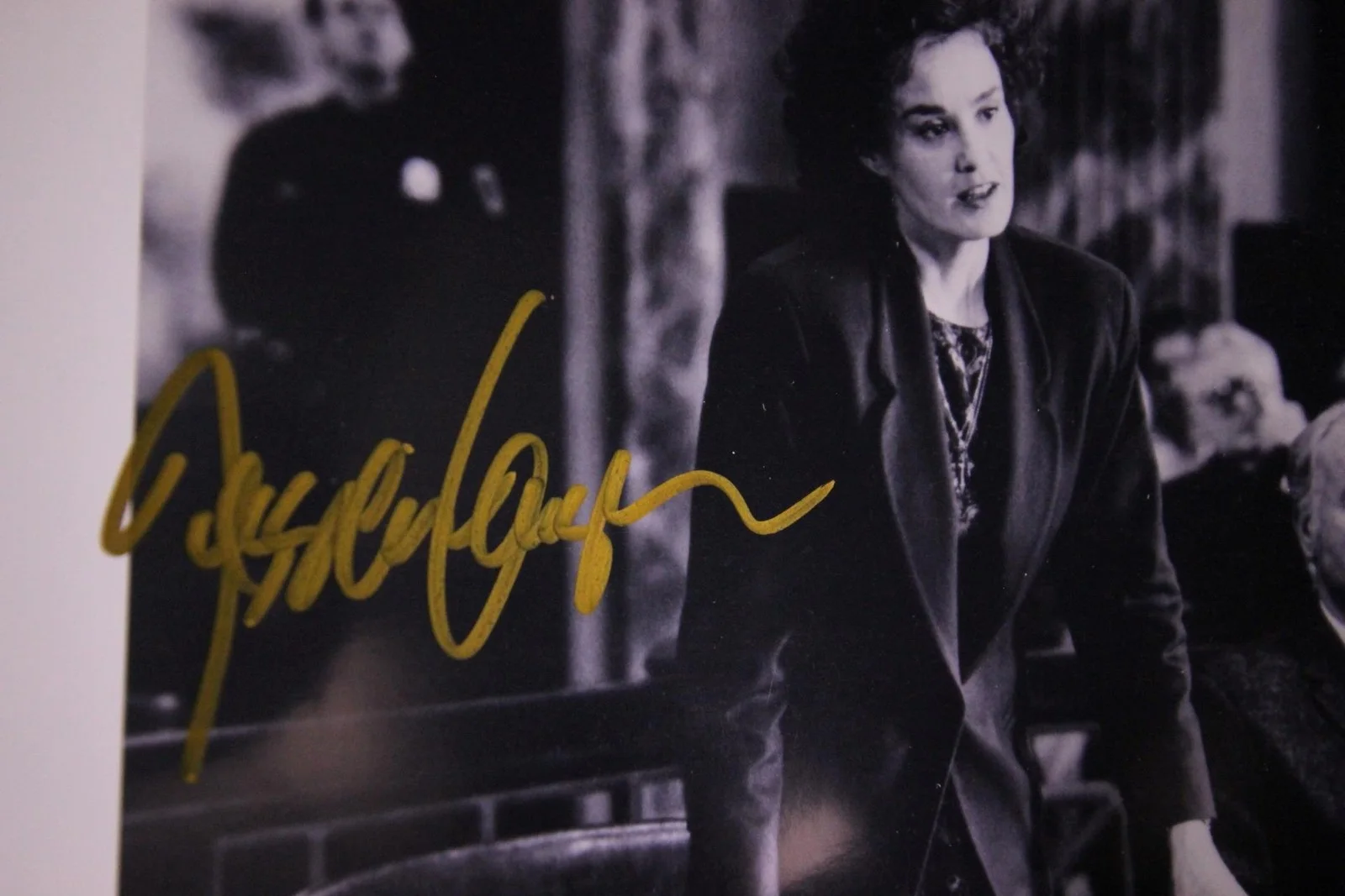 Jessica Lange — JESSICA LANGE (TOOTSIE~SWEET DREAMS~BLUE SKY~MUSIC BOX) AUTOGRAPH PHOTO~, изображение 2