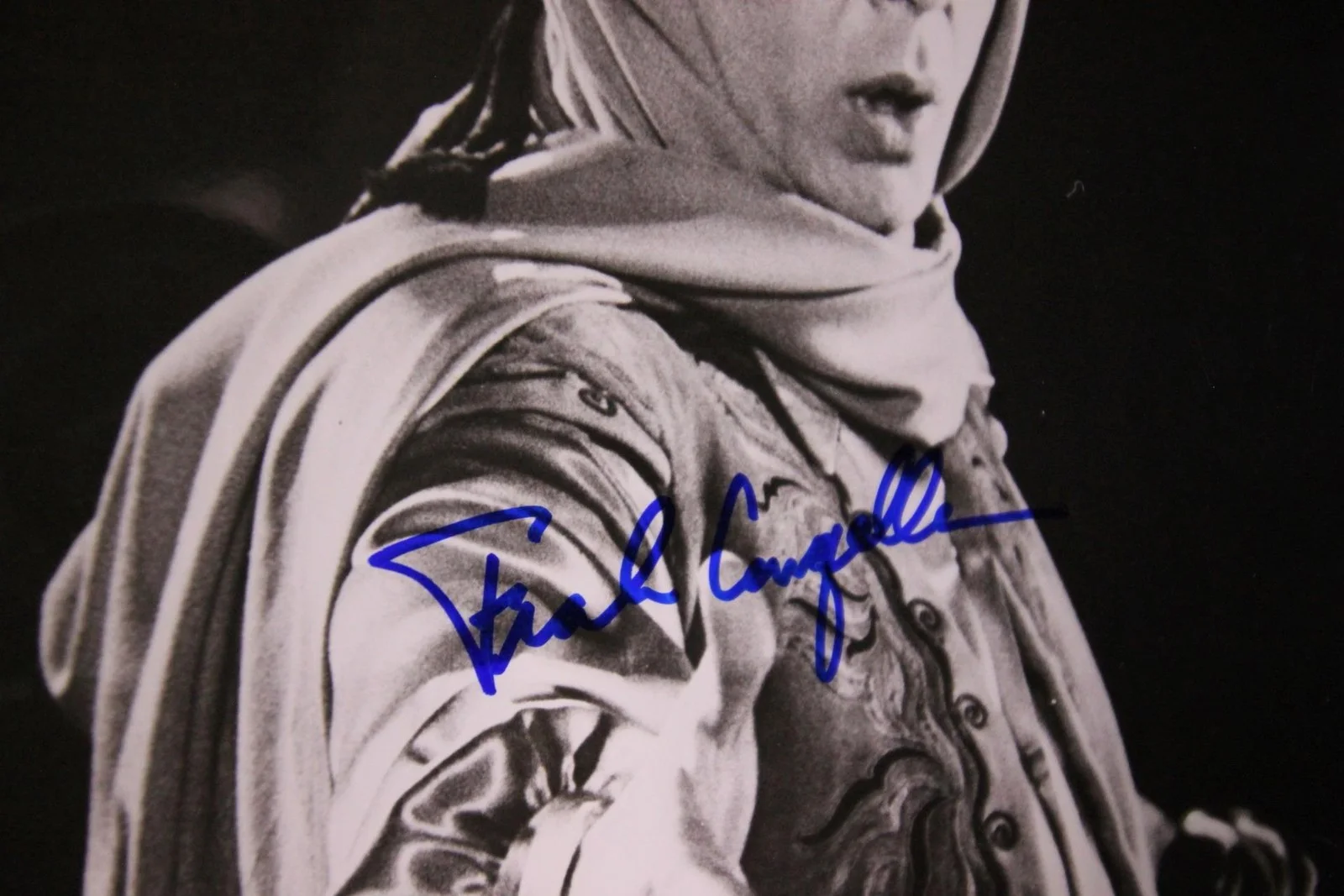 Frank Langella — FRANK LANGELLA (FROST/NIXON~THOSE LIPS THOSE EYES~NINTH GATE) AUTOGRAPH PHOTO~, image 2