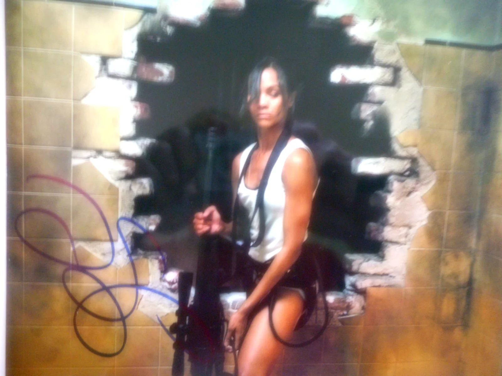Zoe Saldana — Zoe Saldana autographed COLOMBIANA & GOTG 8x10 Photo W/COA #d Holograms, изображение 2