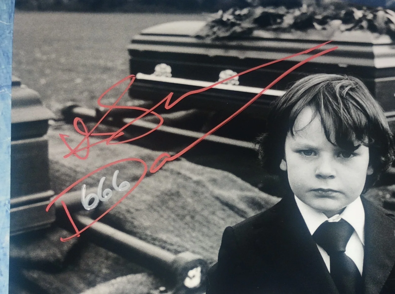 Harvey Stephens Hand Signed 8x10 Photo COA The Omen NO US TARIFFS, image 3