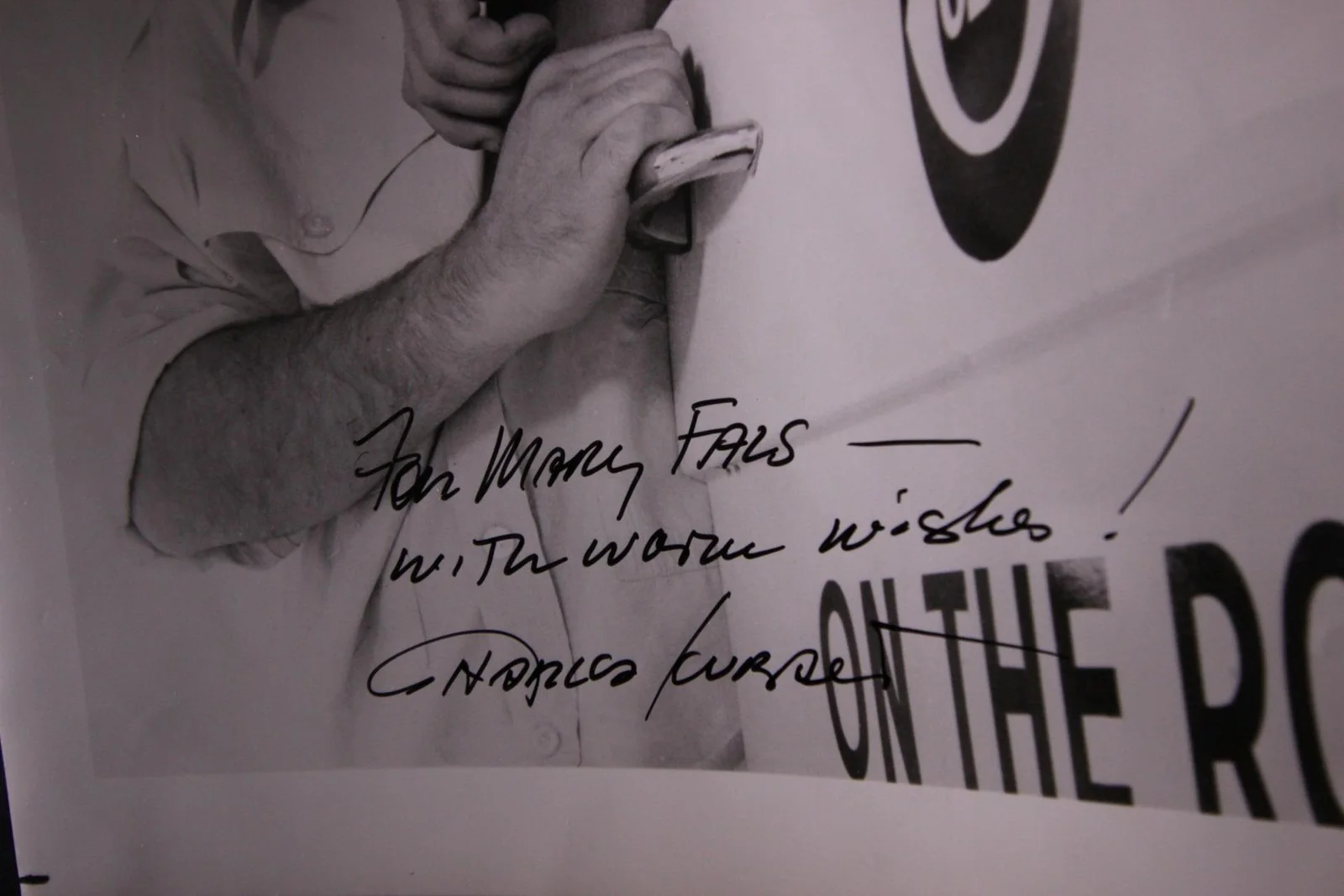 Charles Kuralt — CHARLES KURALT (1934-1997) (CBS NEWS SUNDAY MORNING) AUTOGRAPH PHOTO~, изображение 2