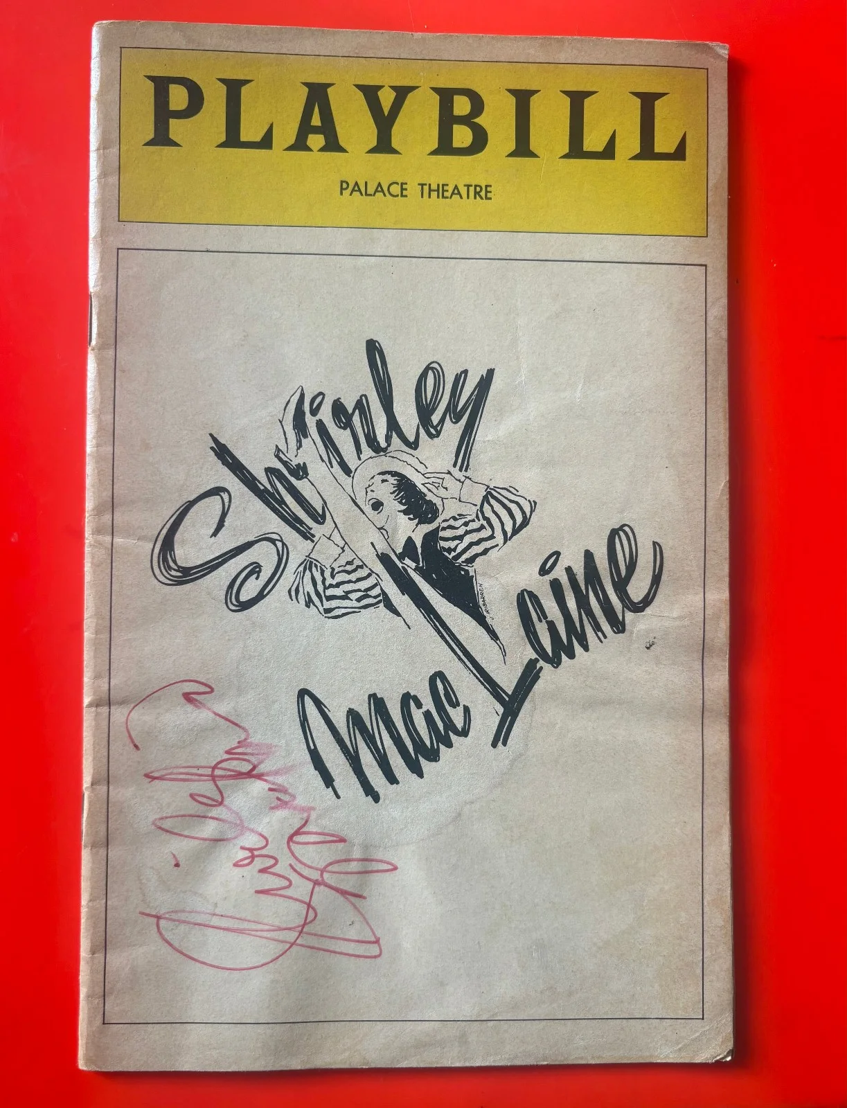 Shirley MacLaine — 1976 Shirley MacLaine Palace Theatre Signed Autographed Playbill