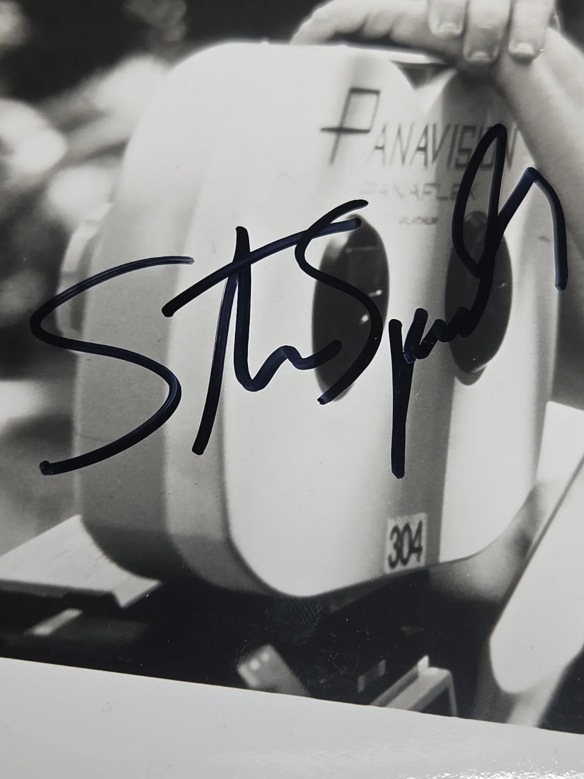 steven Spielberg — Steven Spielberg Signed 8X10 Glossy Steven Spielberg Autograph, image 5