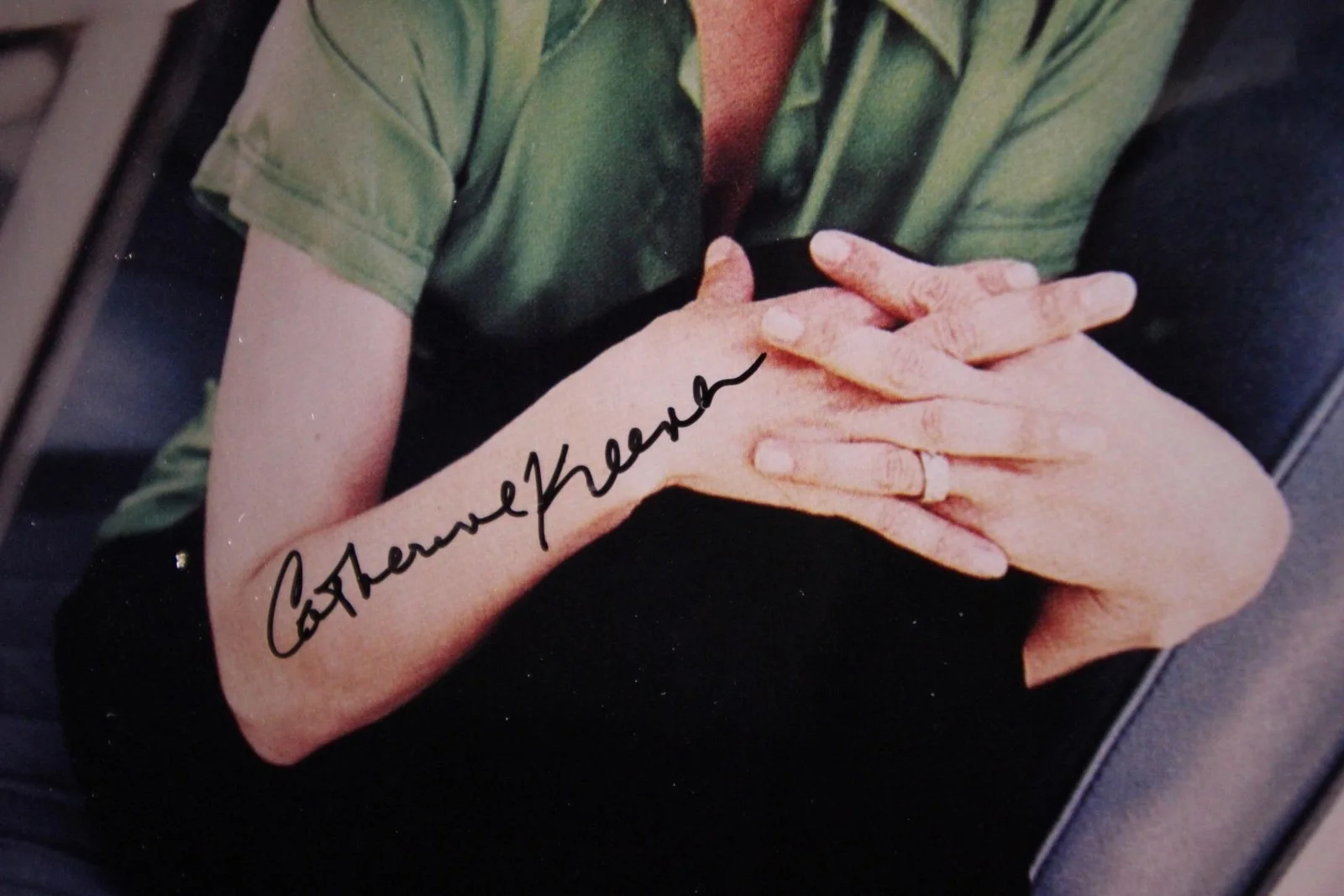 Catherine Keener — CATHERINE KEENER (BEING JOHN MALKOVICH~CAPOTE) AUTOGRAPH PHOTO~, изображение 2