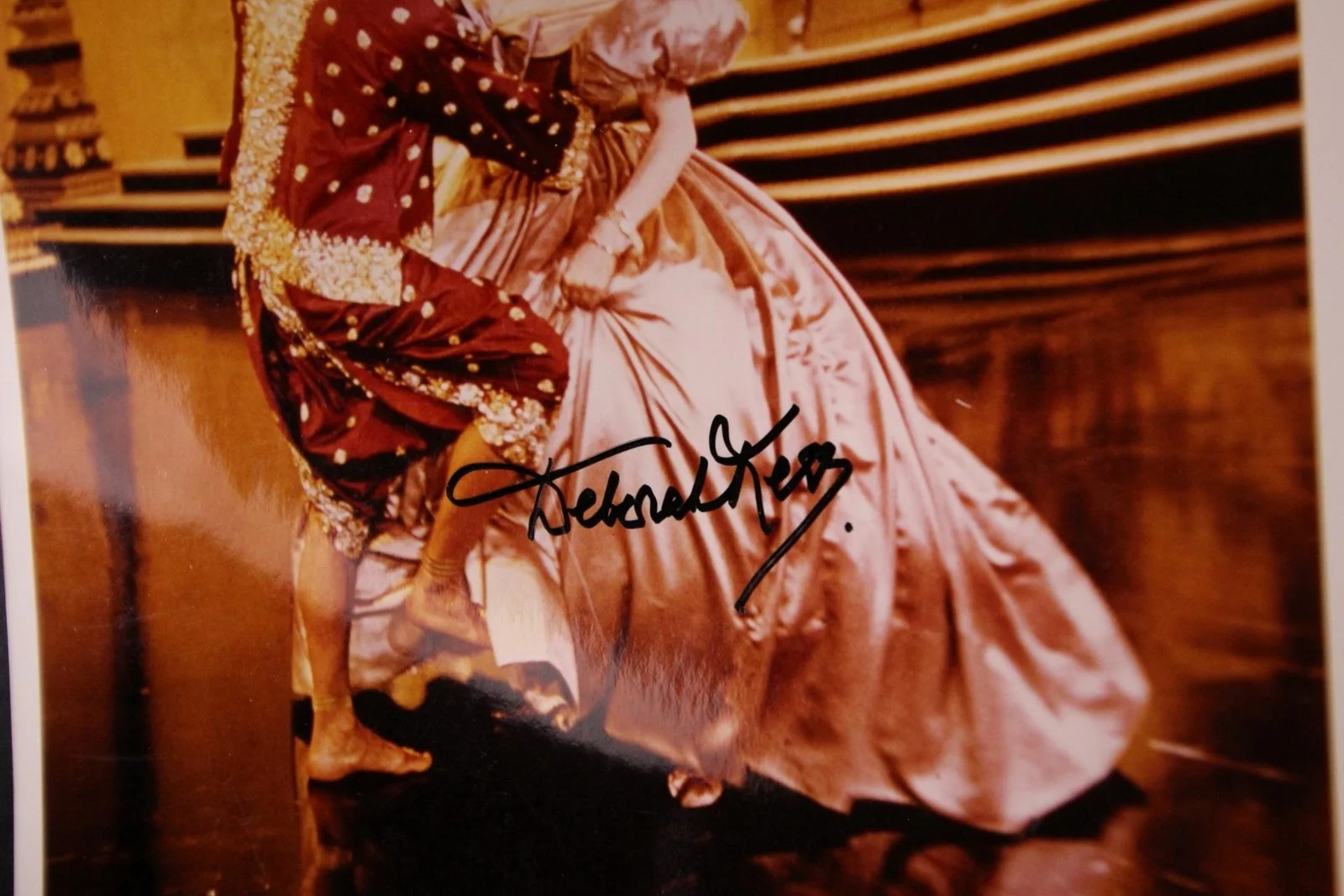Deborah Kerr — DEBORAH KERR (1921-2017) (KING & I~FROM HERE TO ETERNITY) AUTOGRAPH PHOTO~, изображение 2