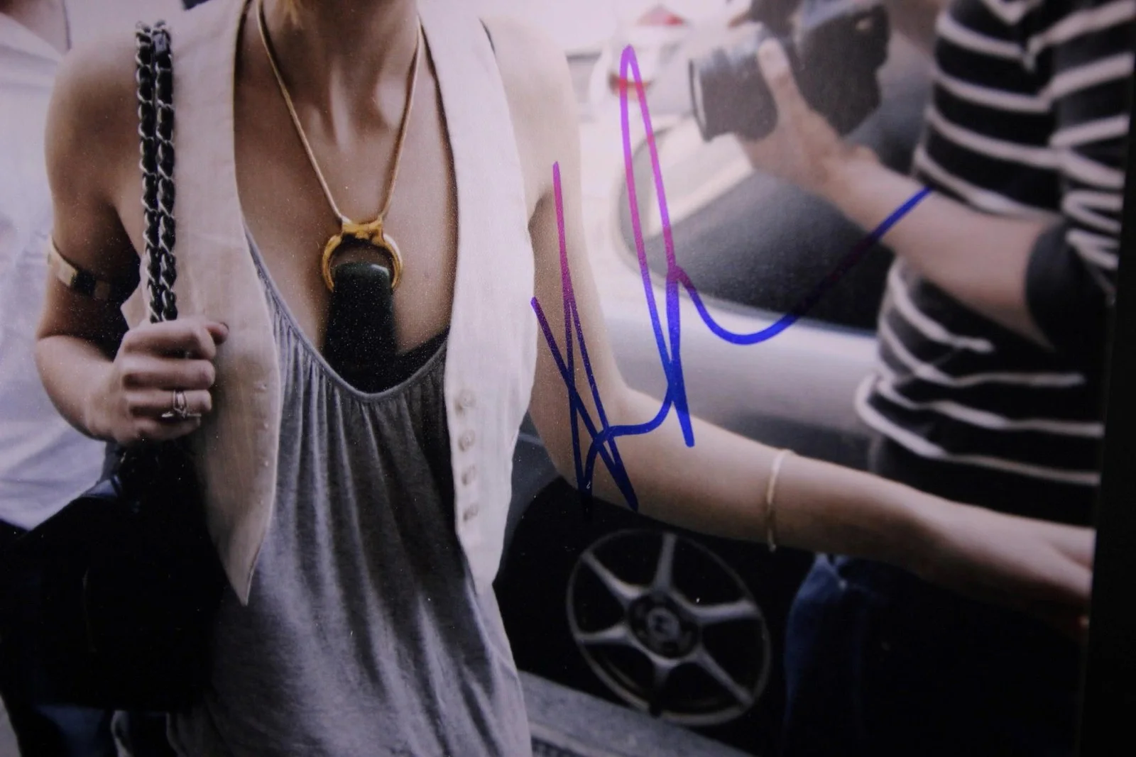 Keira Knightley — KEIRA KNIGHTLEY (PRIDE AND PREJUDICE~THE IMITATION GAME) AUTOGRAPH PHOTO~, изображение 2