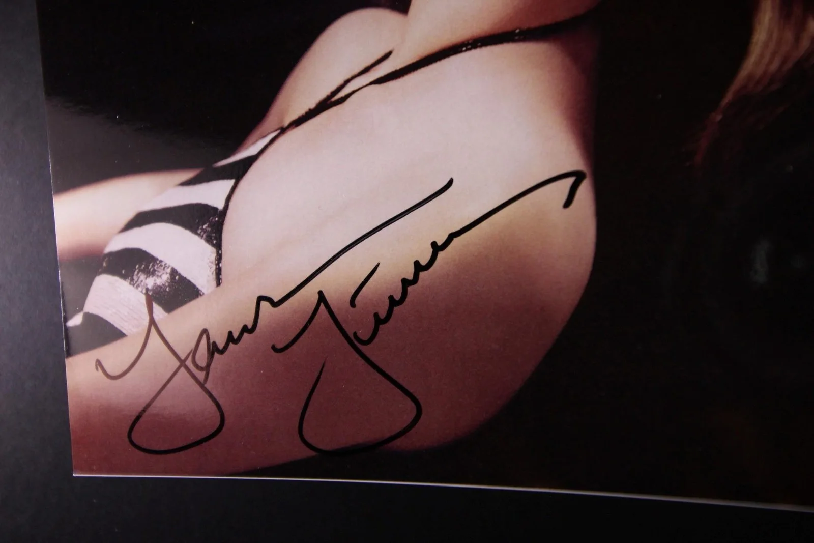 Laura Linney — LAURA LINNEY (YOU CAN COUNT ON ME~KINSEY~SAVAGES) AUTOGRAPH PHOTO~, изображение 2