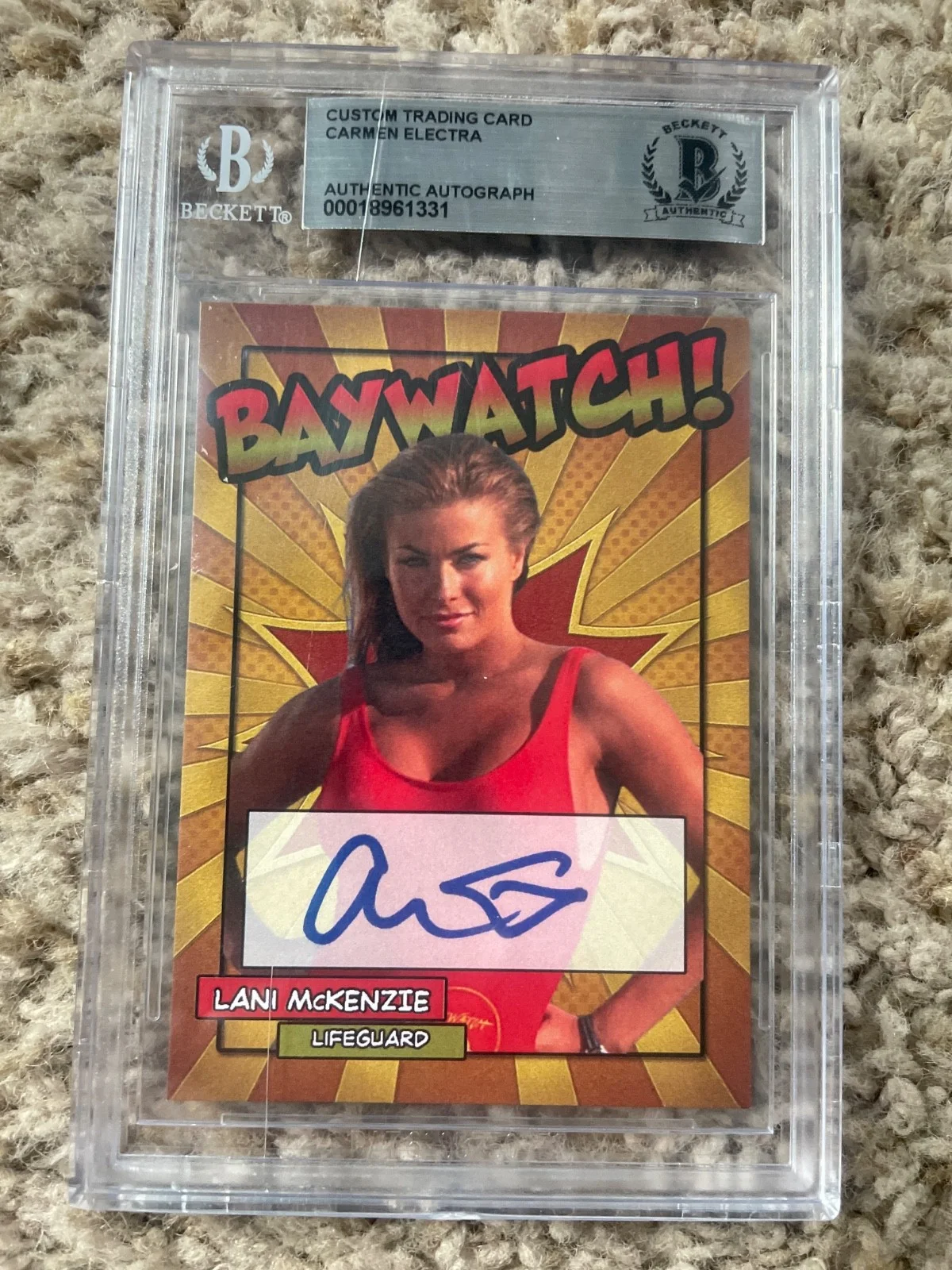 Carmen Electra — CARMEN ELECTRA BAYWATCH CARD AUTOGRAPHED SIGNED AUTO BECKETT Scratched*