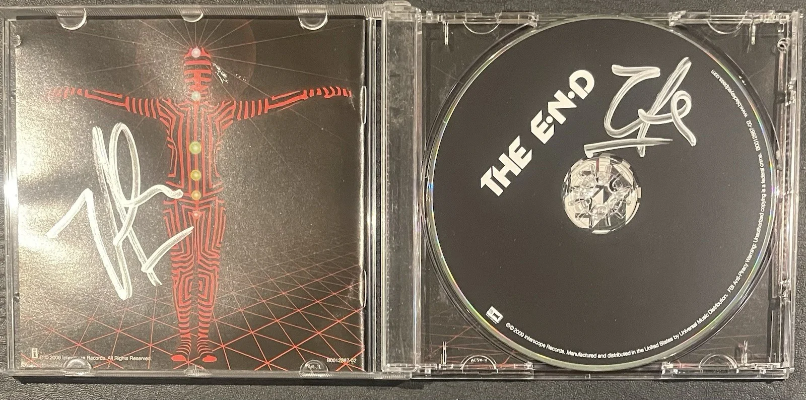 The Black-Eyed Peas The E.N.D. CD Signed Autographed APL.DE.AP (ON CD & INSERT), image 3