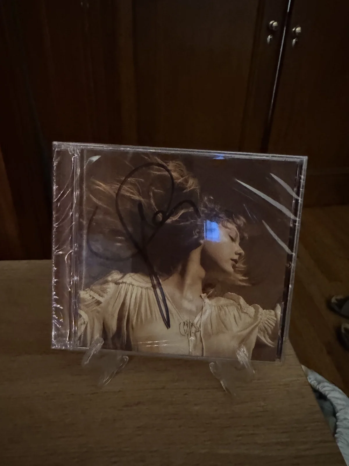 Taylor Swift Fearless (Taylor’s Version) SIGNED CD Sealed Official Mint Conditio, image 2